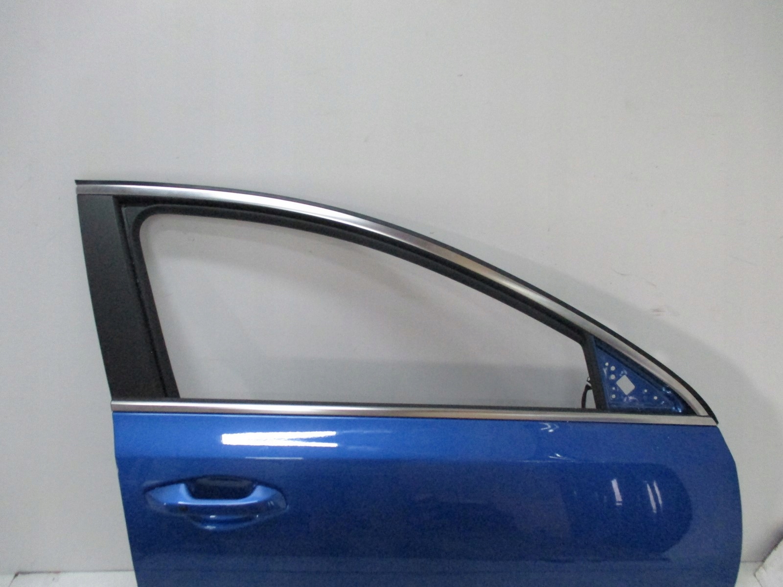 Drzwi PRAWE PRZEDNIE KIA X-CEED 22R X CEED Strona zabudowy przód - prawa