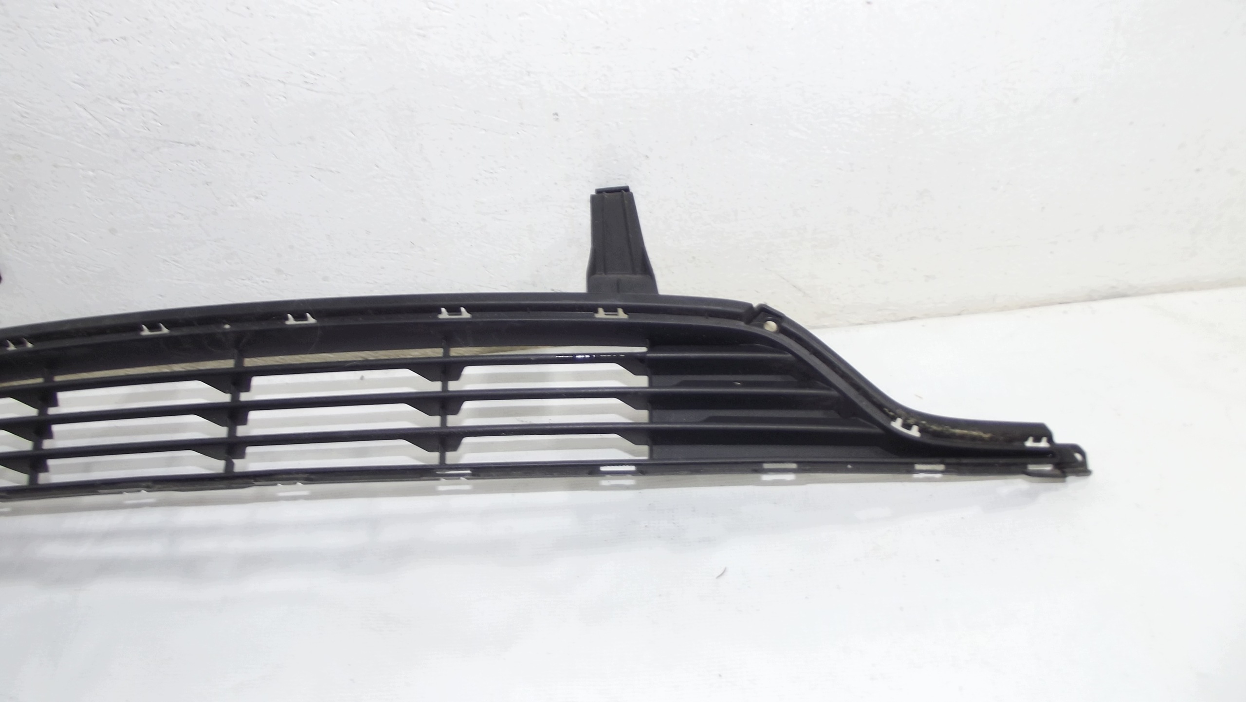 Opel Karl central grid of a bumper front 95238831