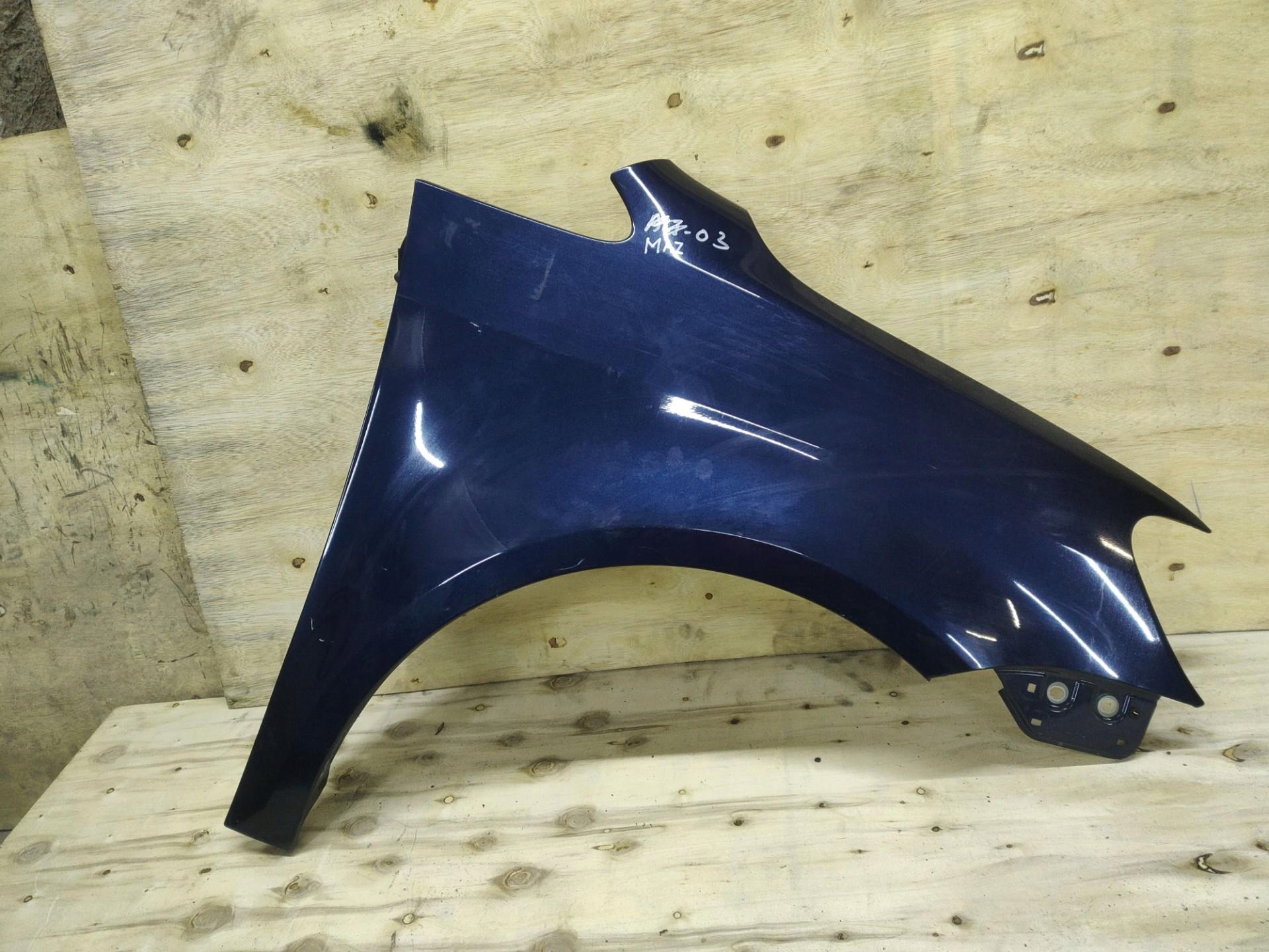 fender front right side Volkswagen Touran 2nd facelift 2011