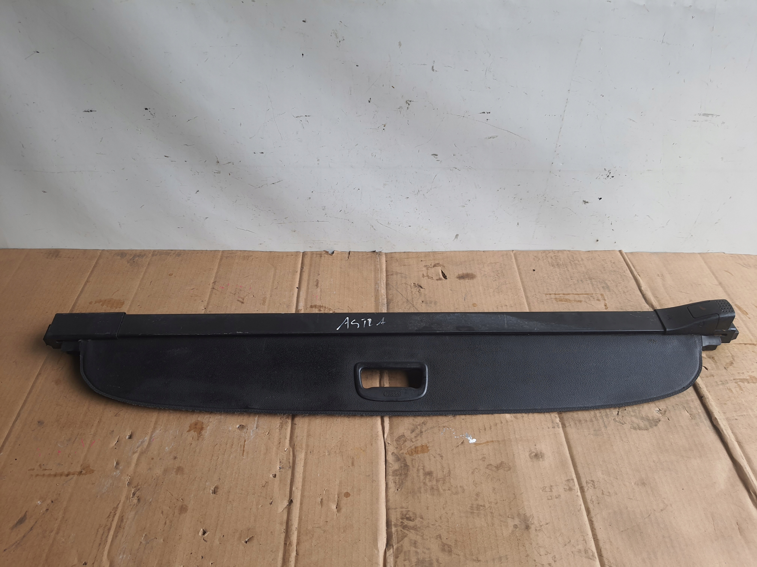 OPEL ASTR J ASTRA IV 09-16 ШТОРКА БАГАЖНИКА