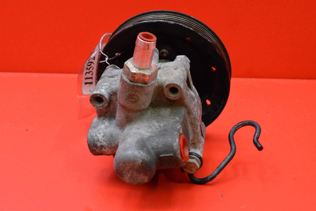 servopumpe des lenkrads 8D0145156 AUDI A4 B5 1.8 20V 125 KM 94-99