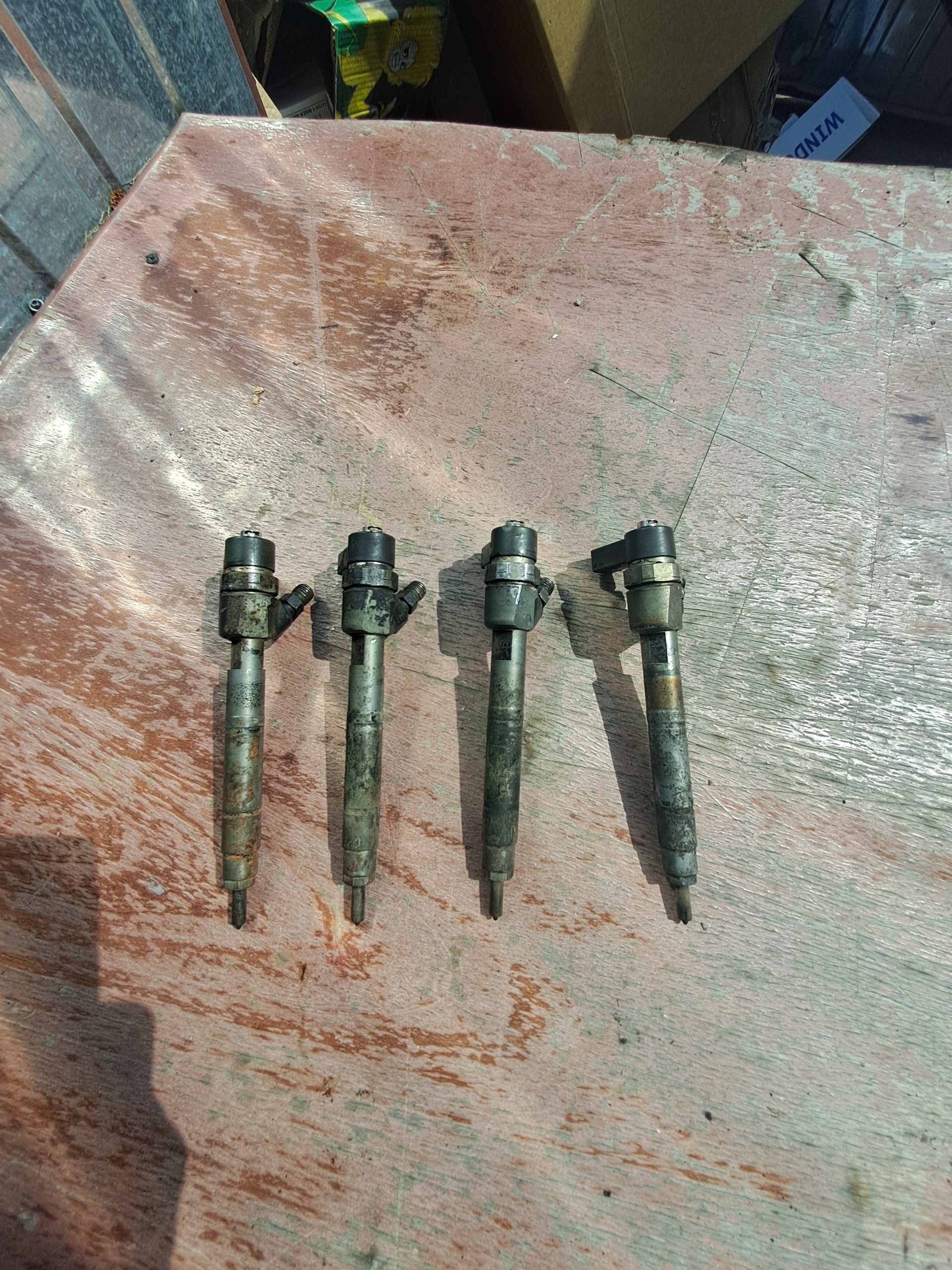 nozzle injector MERCEDES E W211 2.7CDI A6470700087