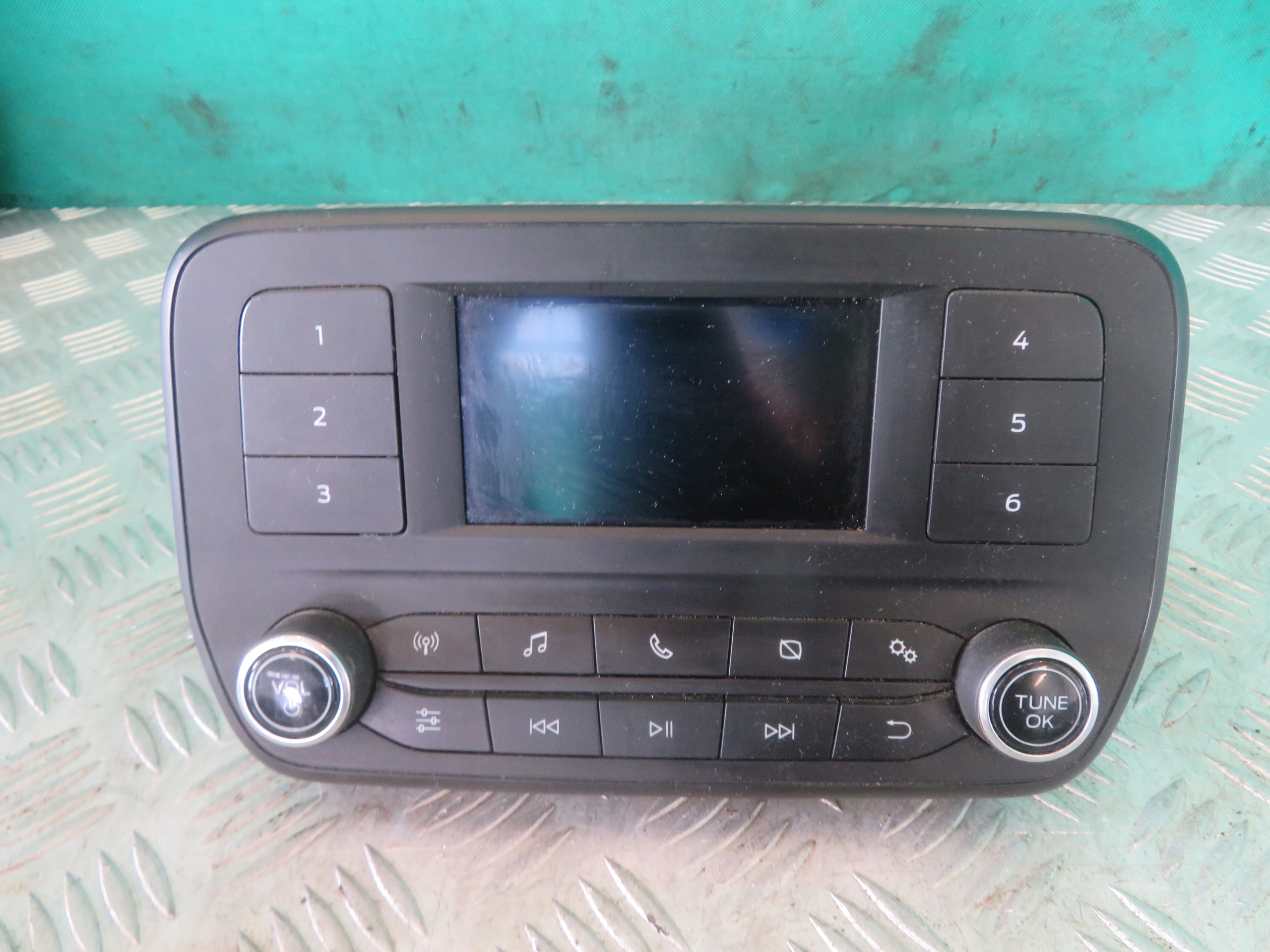 RADIO PANEL FORD TRANSIT MK8 21R H1BT-18K811-LG