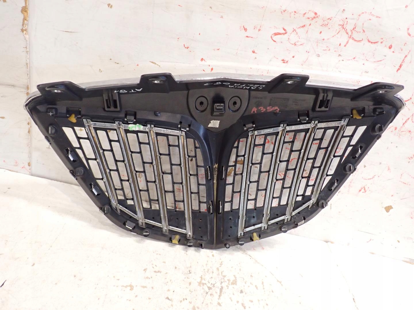 Grille/masque LANCIA DELTA 2008-2014 735485930