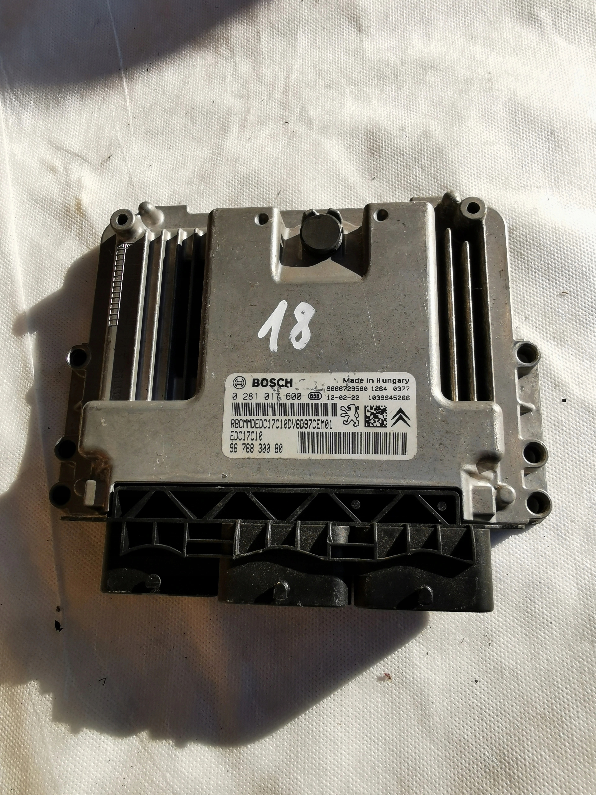 PEUGEOT 207 1.6HDI 0281017600 9666729580 Computer
