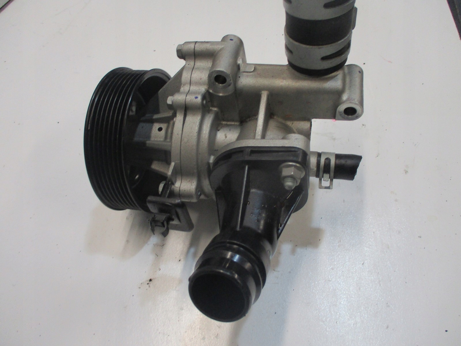 water pump HYUNDAI KONA 1,6HYB