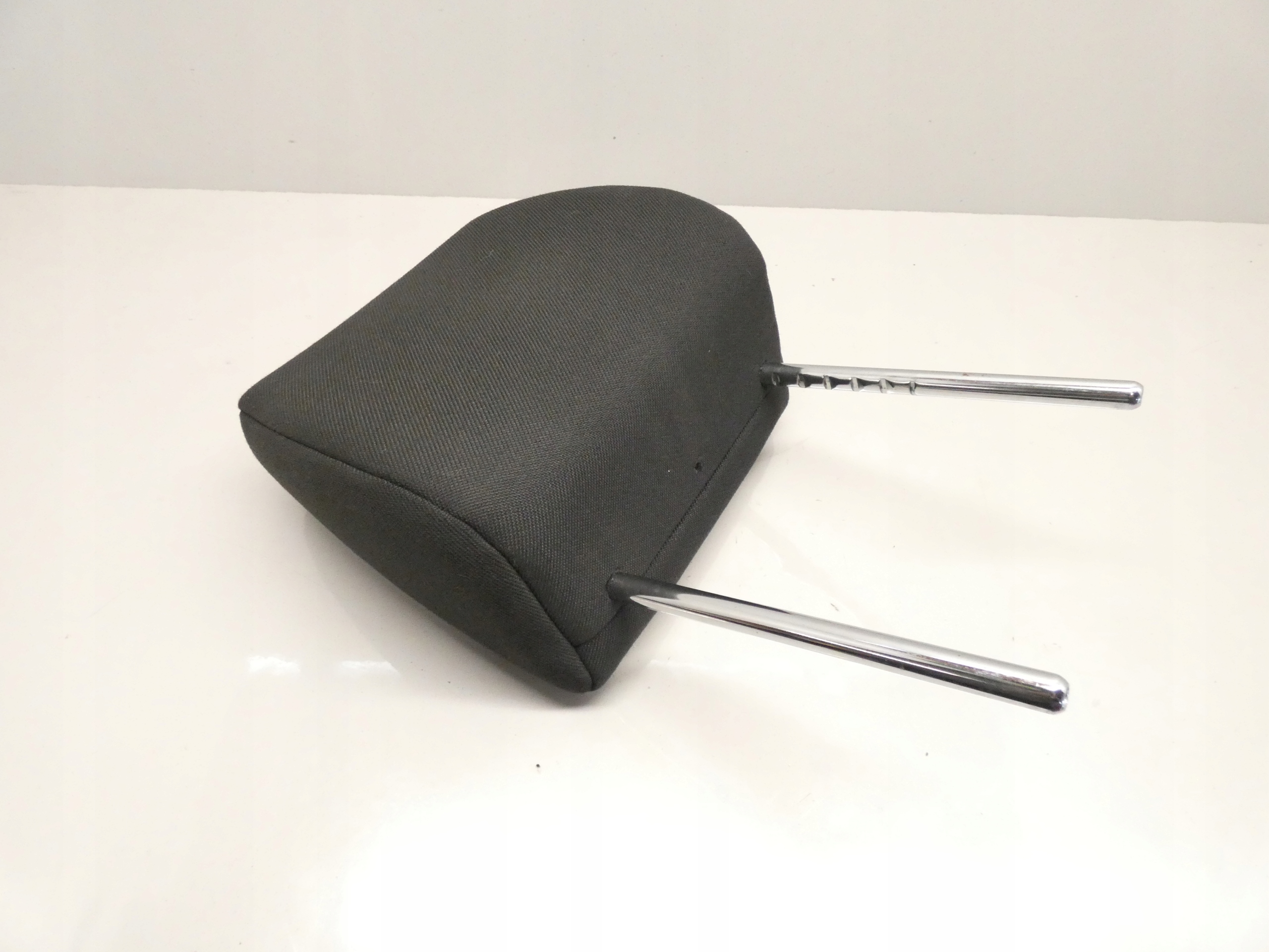 rest seat front left right OPEL AGILA II B 08-14