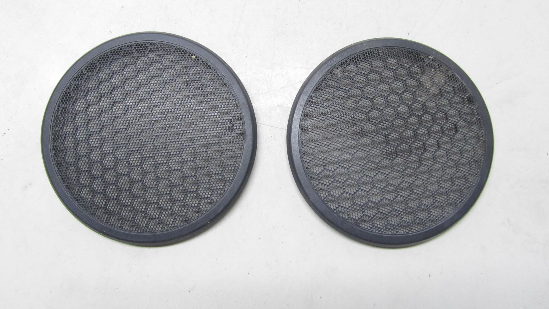 TRAFIC VIVARO II MASKOWNICA GŁOŚNIKA 7700812471