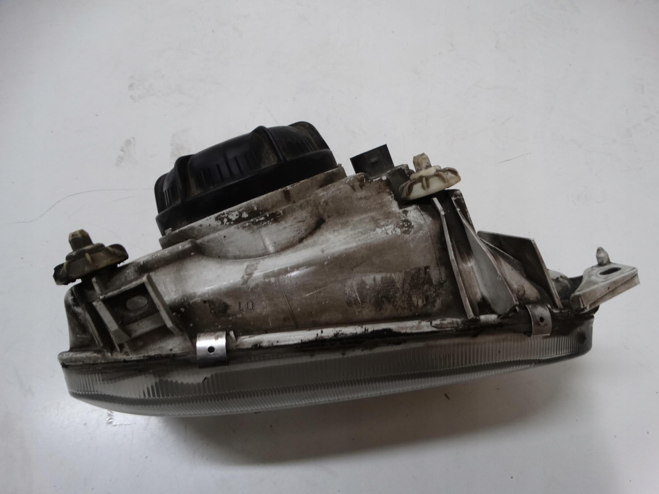 light right front VW GOLF III SATUCNUS 18473R