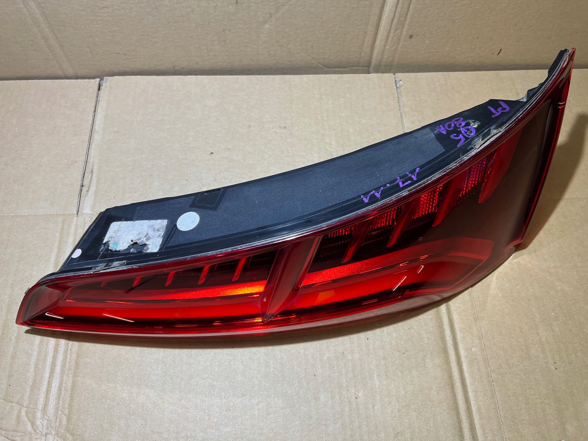 AUDI Q5 II 80A FY light LED right rear right rear part USA