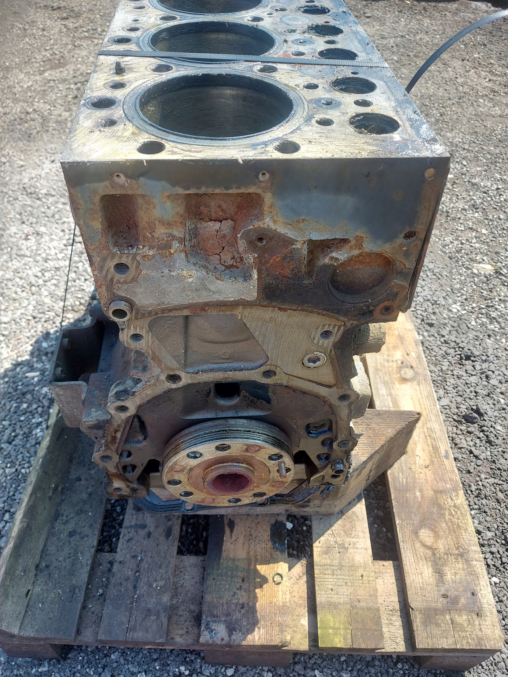 Renault Premium 420 Dci blok silnika Numer katalogowy części 32147896324