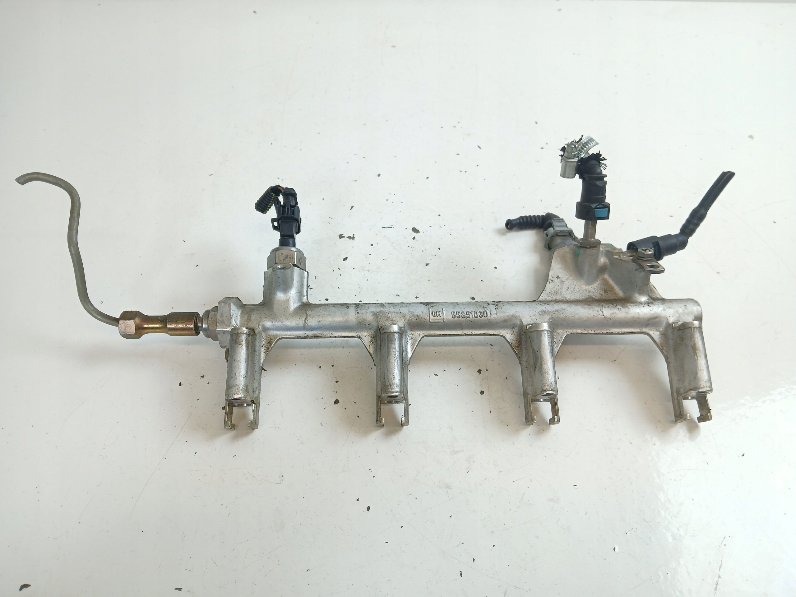 OPEL VECTRA C SIGNUM 2.2 DIRECT injection ramp sensor 24404015