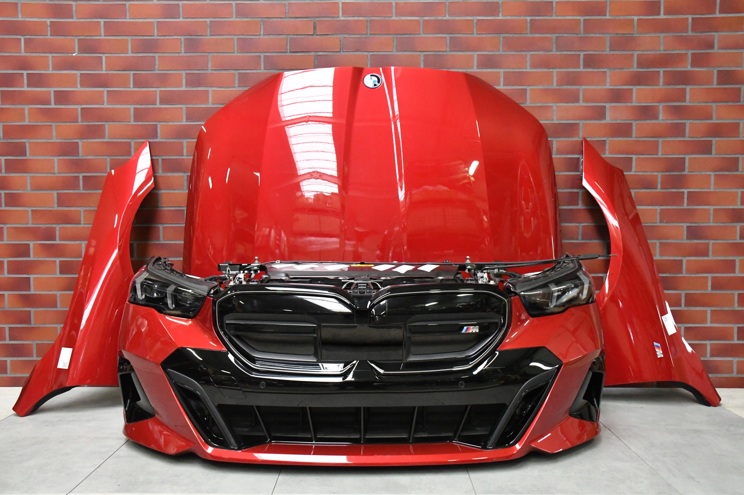 bonnet front panel, wall bumper lights LED BMW i5 M60 BMW 5 G60 m-packet