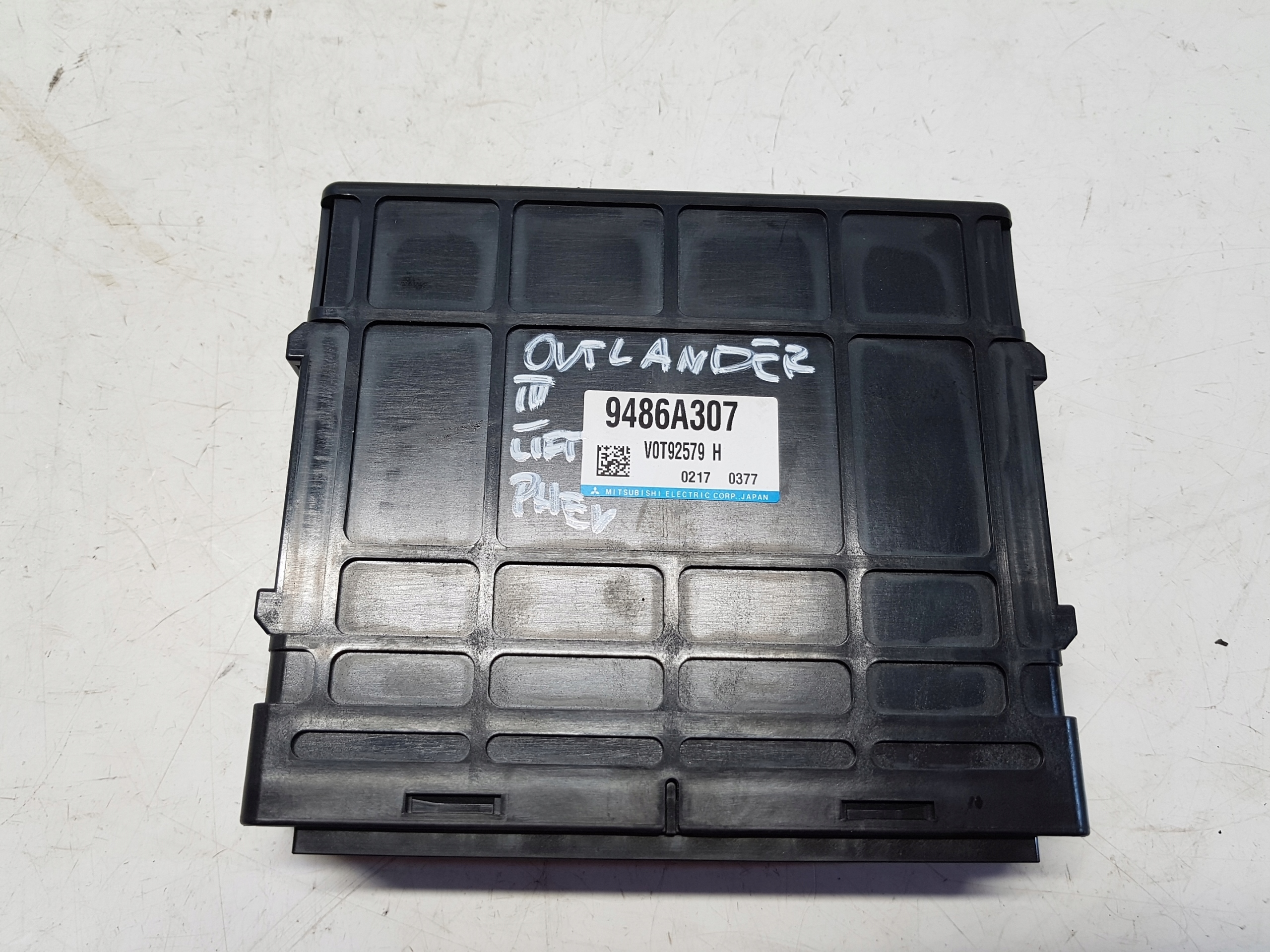 OUTLANDER III PHEV 2.4 module control unit