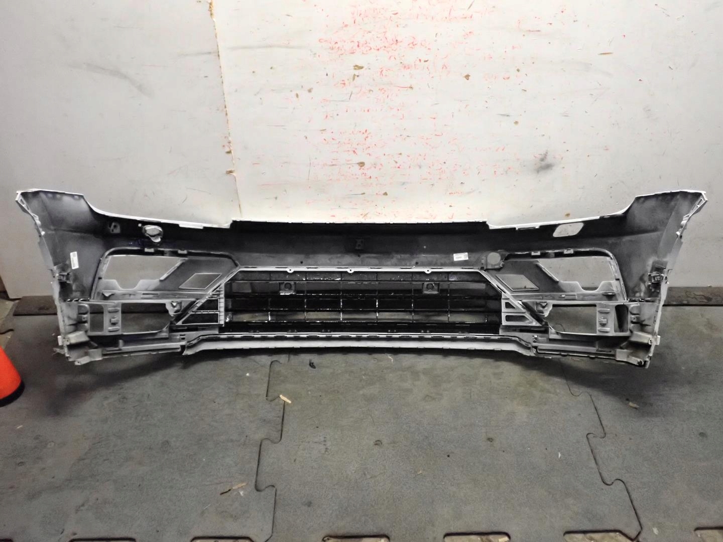 bumper front front VW TIGUAN II R-LINE 2015- 5NA807221B