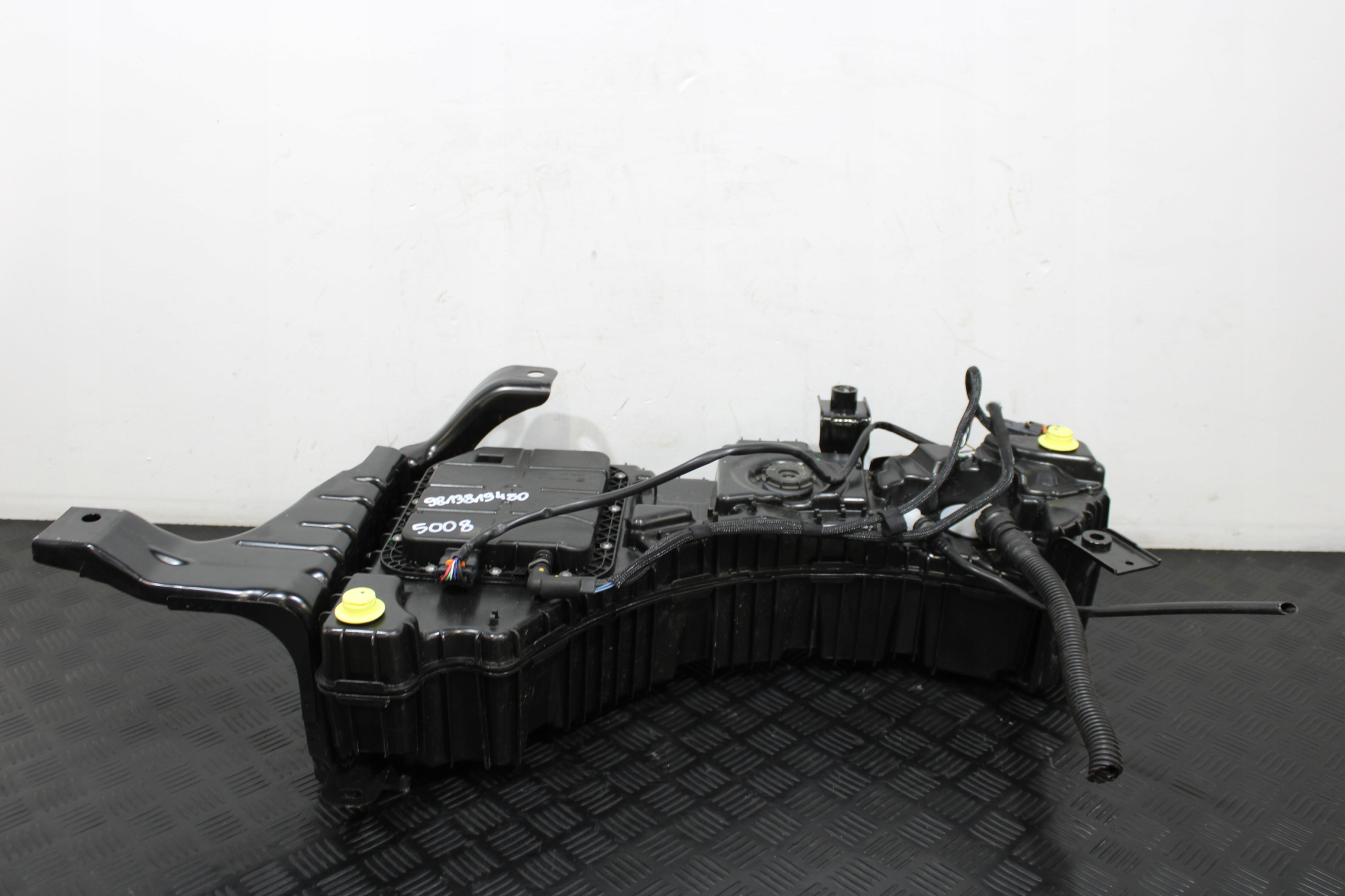 serbatoio ADBLUE Pompa 9813819480 PEUGEOT 5008 II 2
