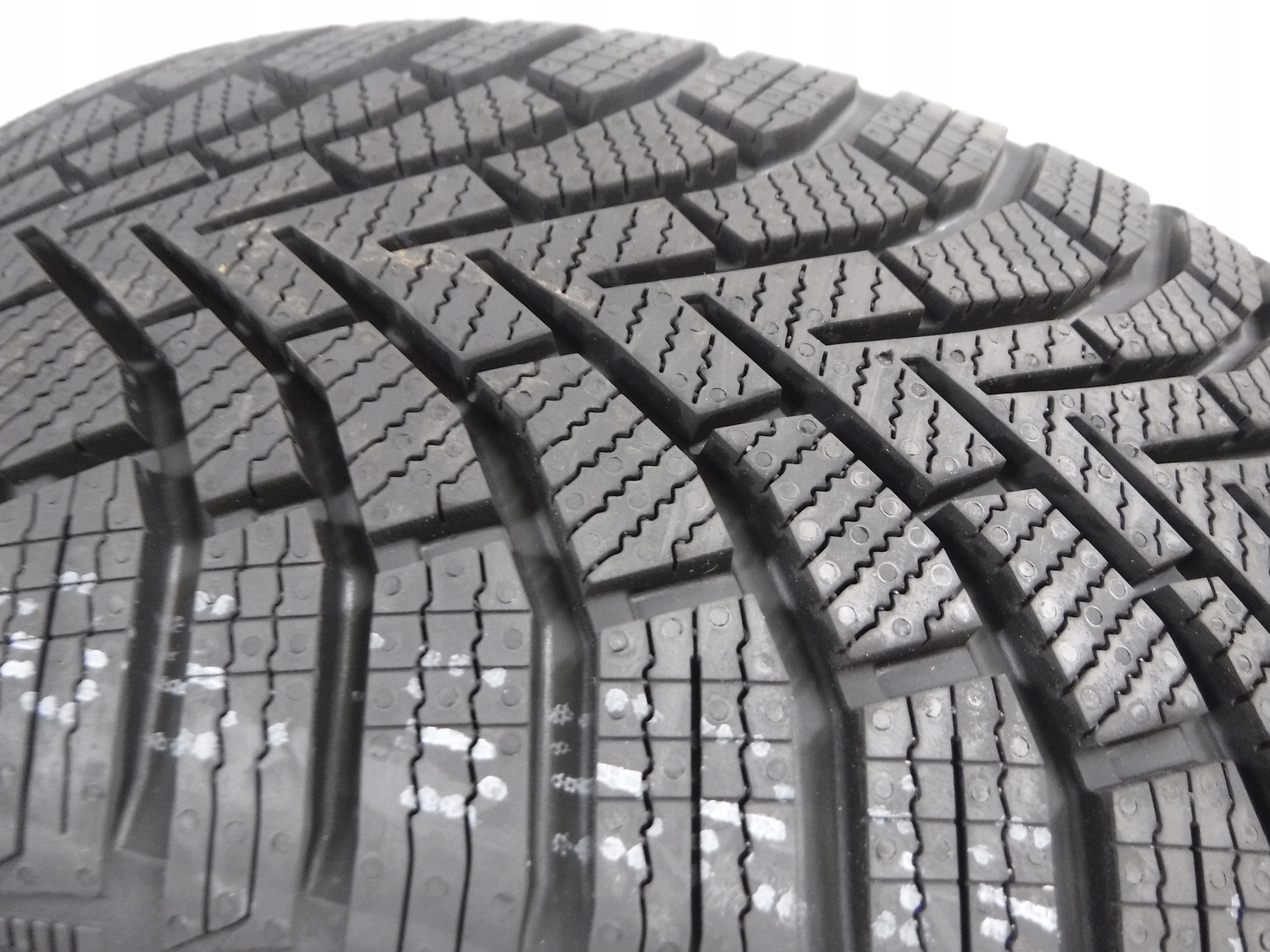 OPONY ZIMOWE SAILUN ICE BLAZER ALPINE + 205/55/16 Model Ice Blazer Alpine+