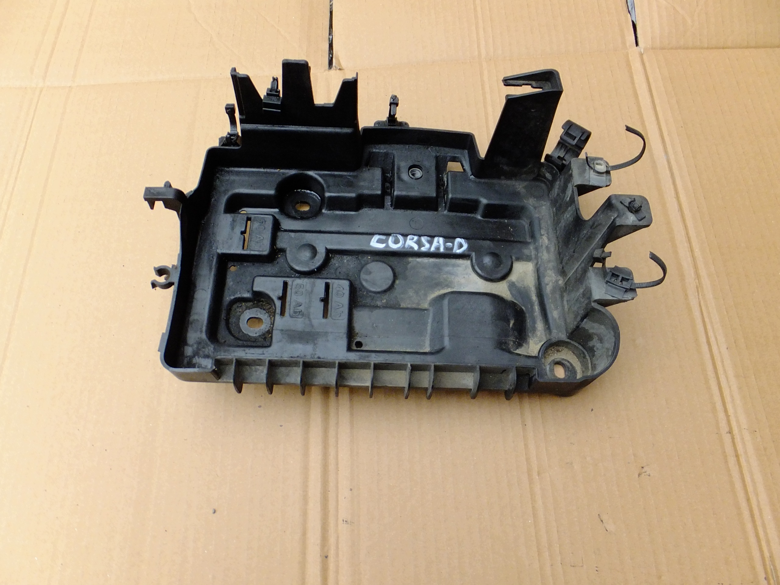 grundlage batterie opel corsa d 2012r 13296473