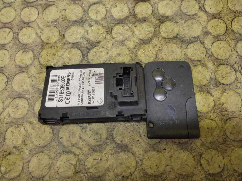 RENAULT SCENIC II lettore schede 8200125077