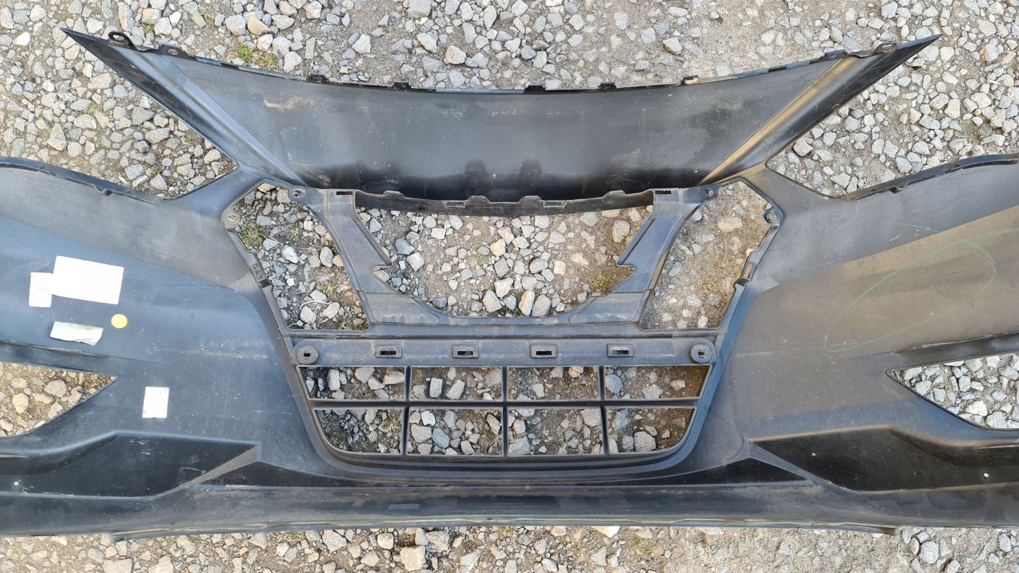 Frontstoßstange NISSAN MICRA K14 2016R->