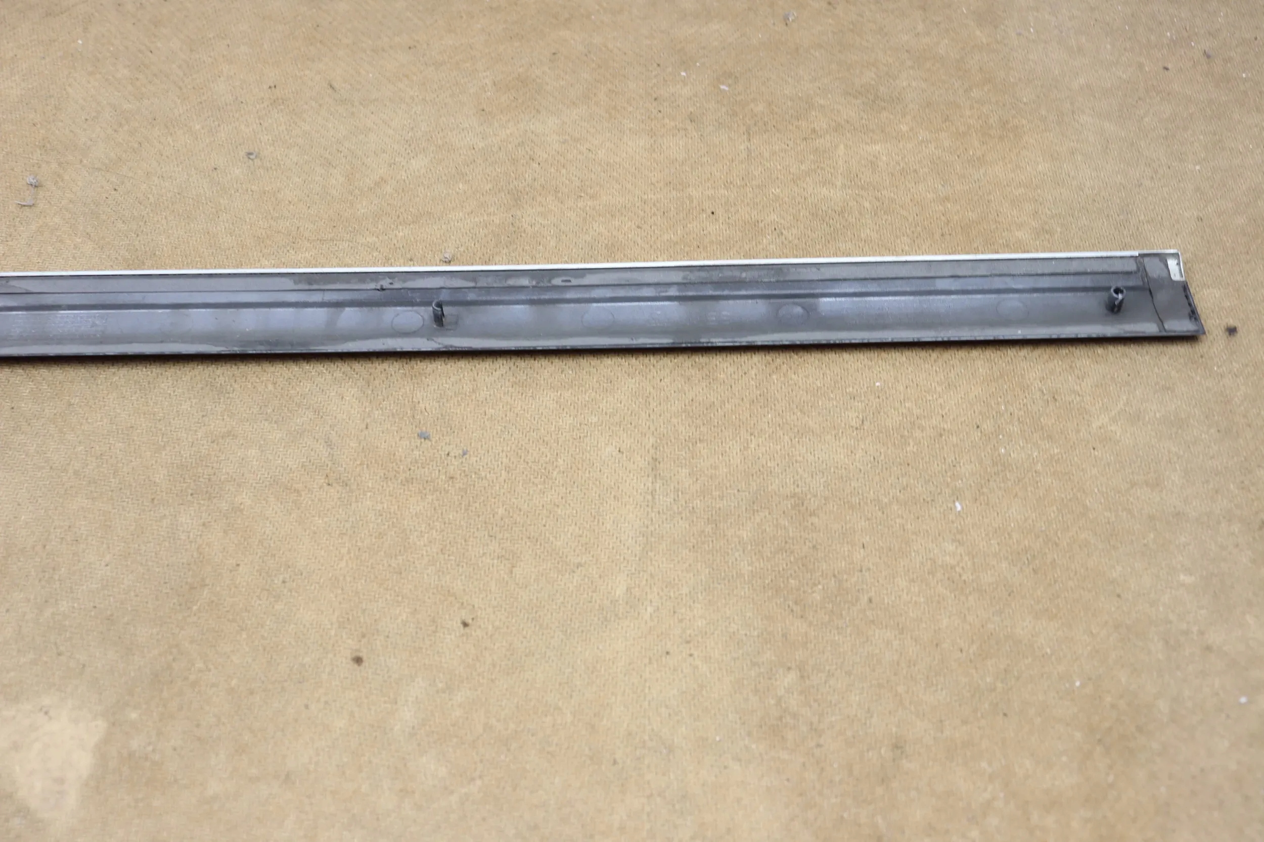 VW PASSAT B5 FL moulding door right front front CHROM LD7W 3B0853516C
