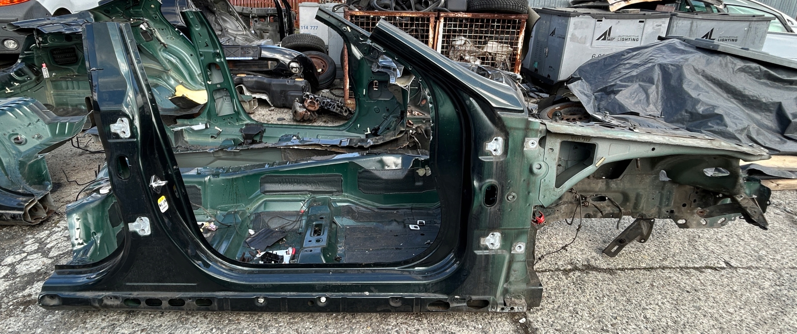 ЧЕТВЕРТИНА ПРАВИЙ ПЕРЕД СТІЙКА ПОРІГ JAGUAR XF X250