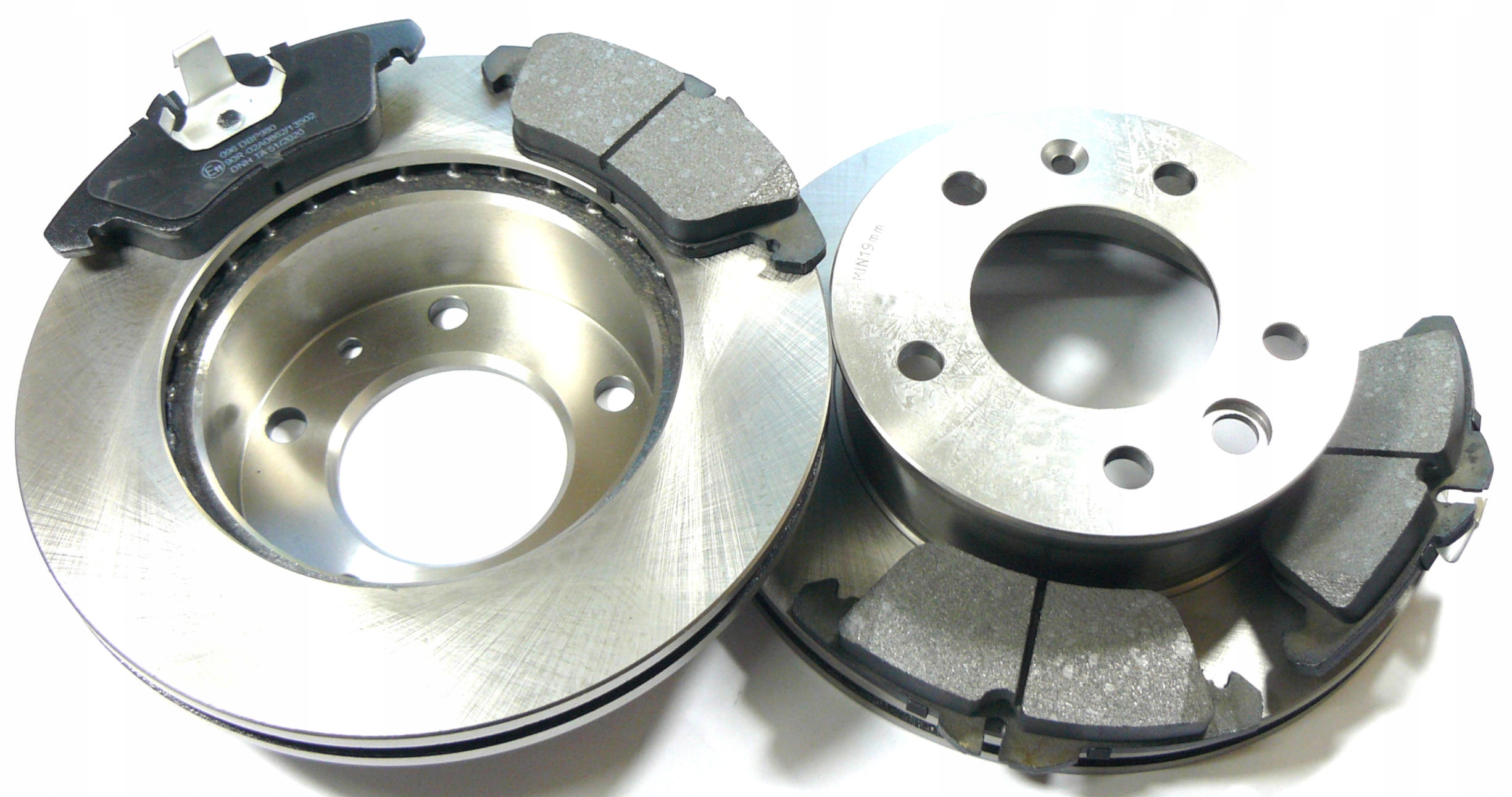 KLOCKI TARCZE FRENO DO SPRINTER 903 VW LT28 LT35