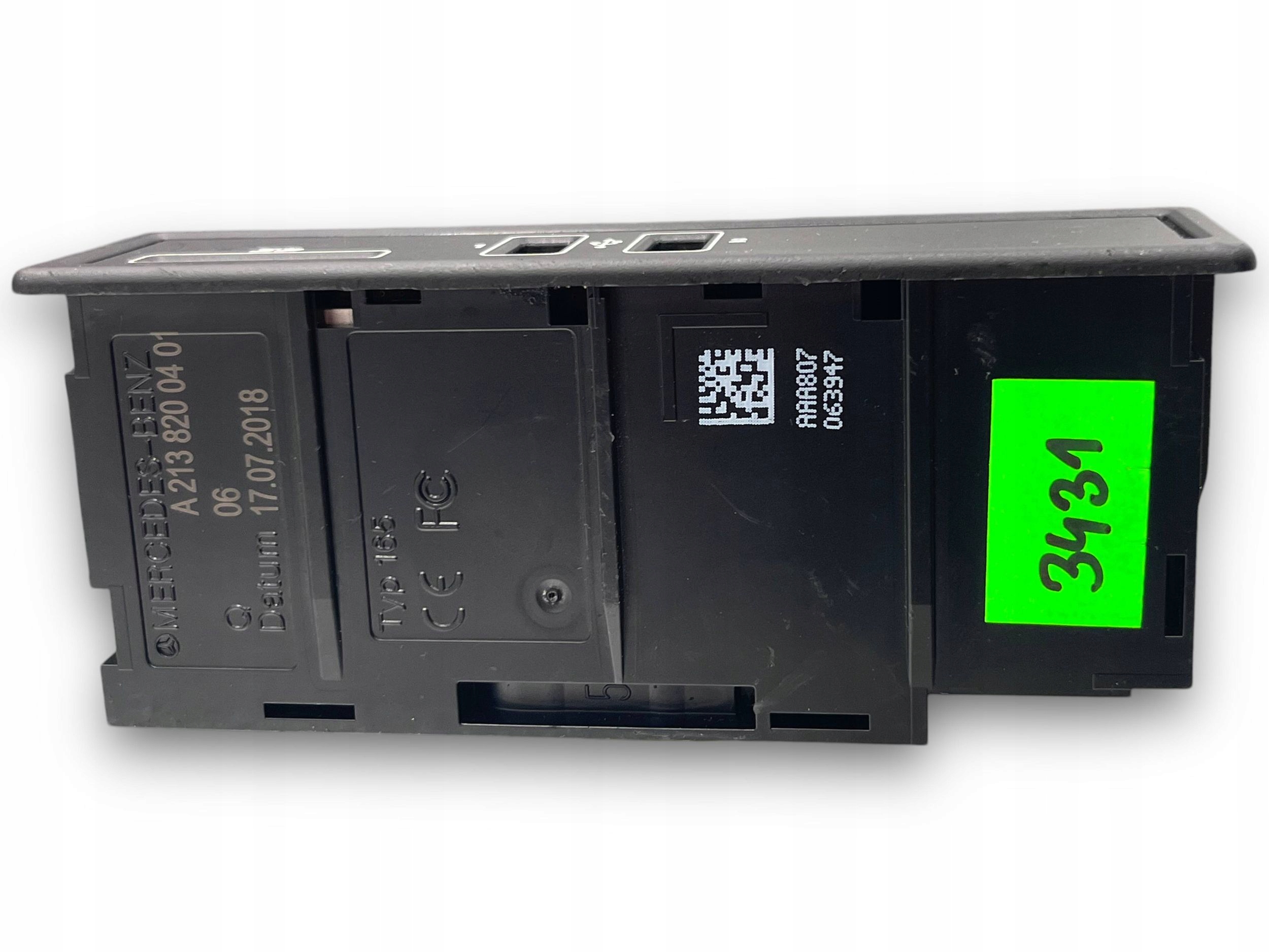 MERCEDES adapter PORT USB 2138200401 @M