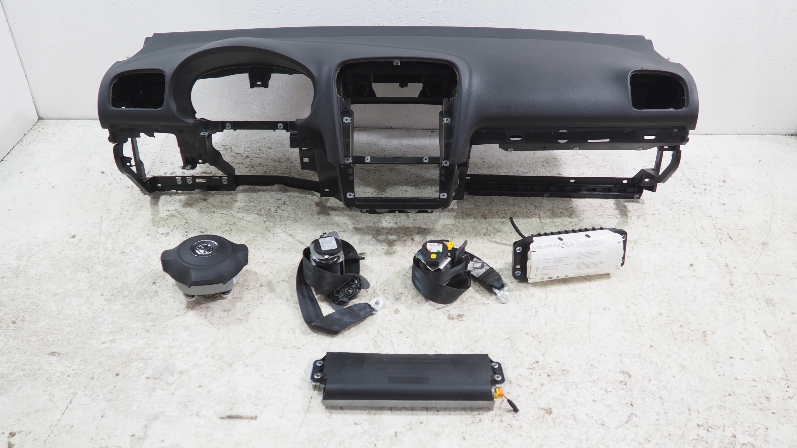 VW Golf VI console dashboard instrument panel original 1K1857003