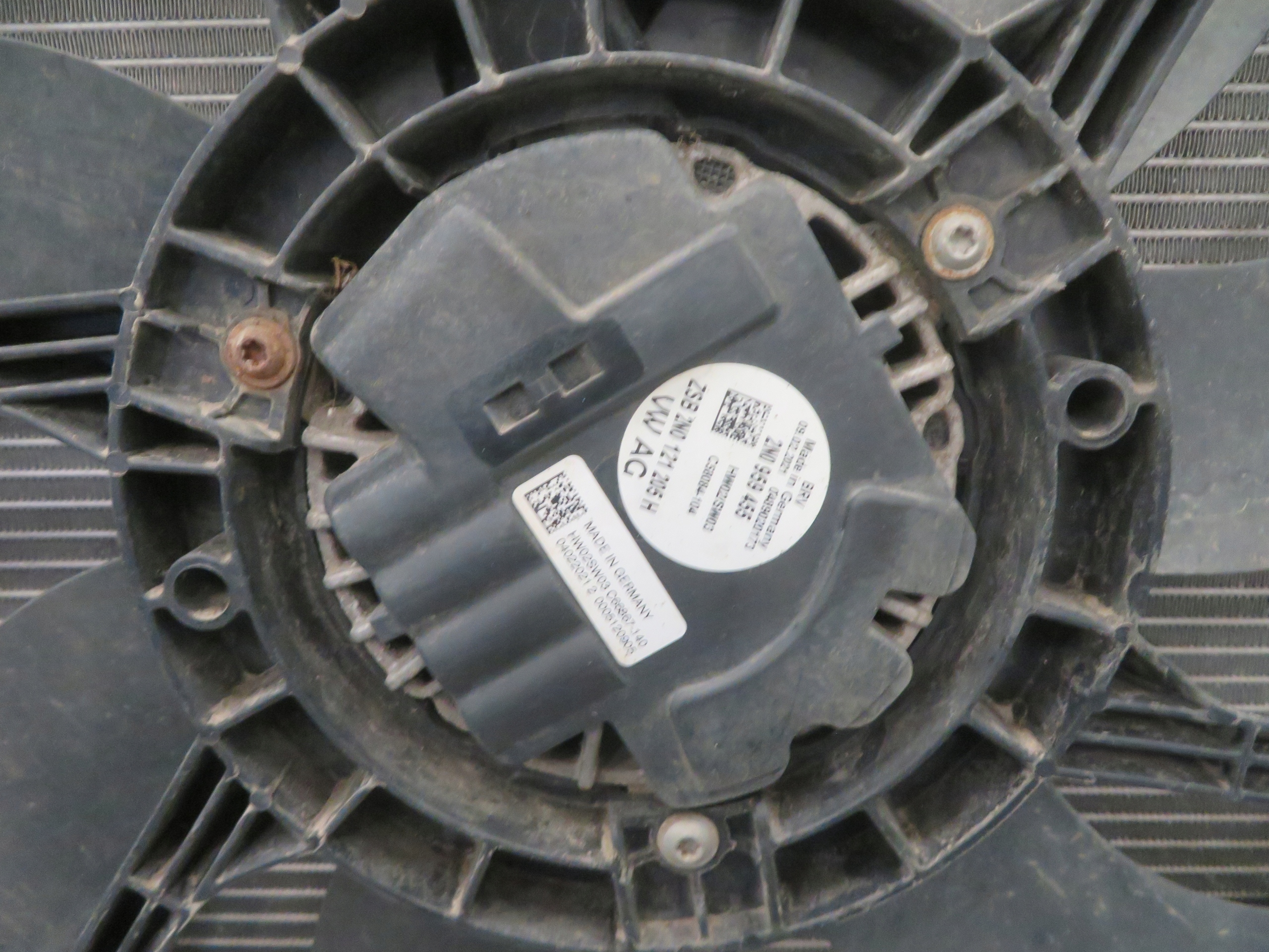 ventilátor chladiče VW CRAFTER MAN TGE 2N0.121.207 2N0.121.253.B