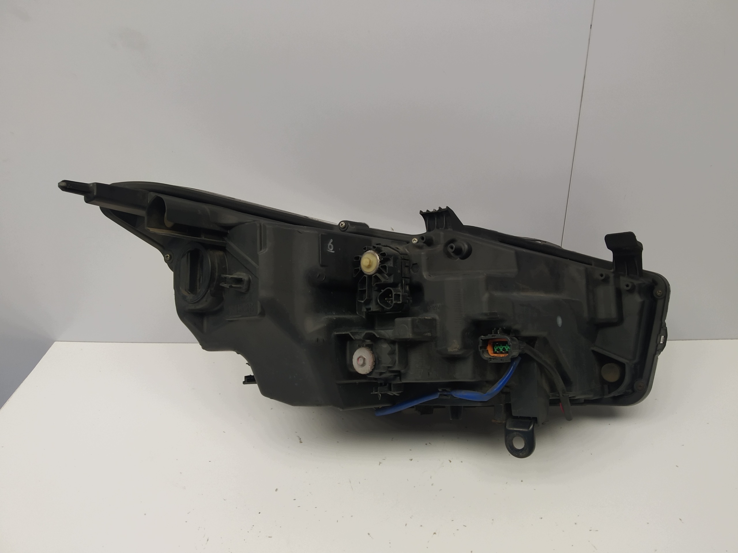 2013r + Infiniti Q50 reflektor far prednji dio lijevi LED original