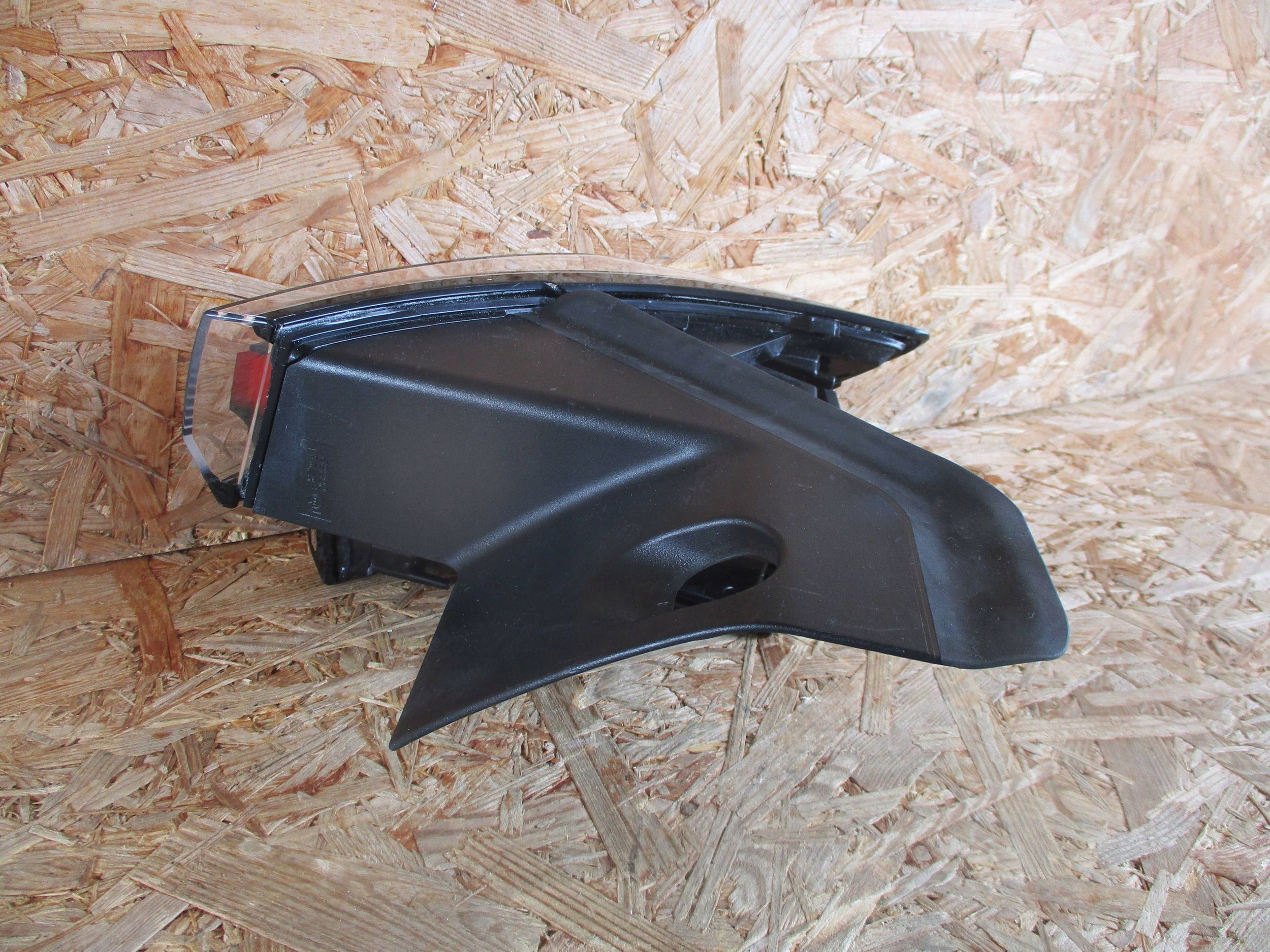 light rear part rear left OPEL MOKKA B II