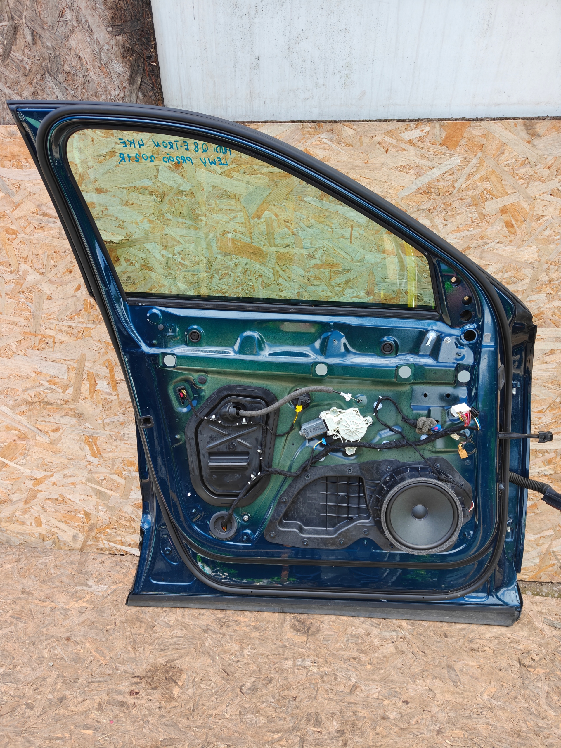door complete left front left front AUDI Q8 E-TRON 4KE 2020R
