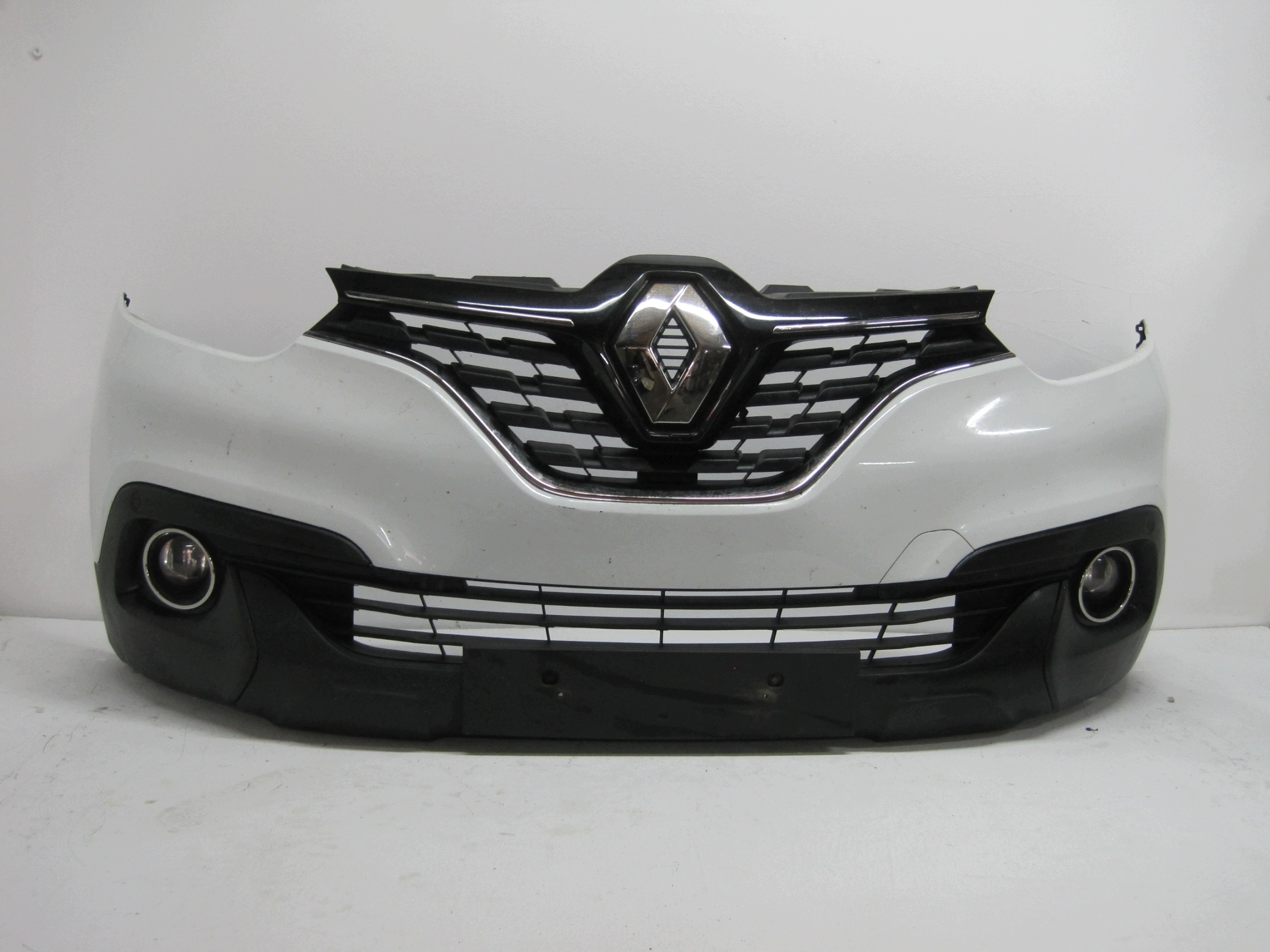 front bumper RENAULT KADJAR 4 X PDC front 18R