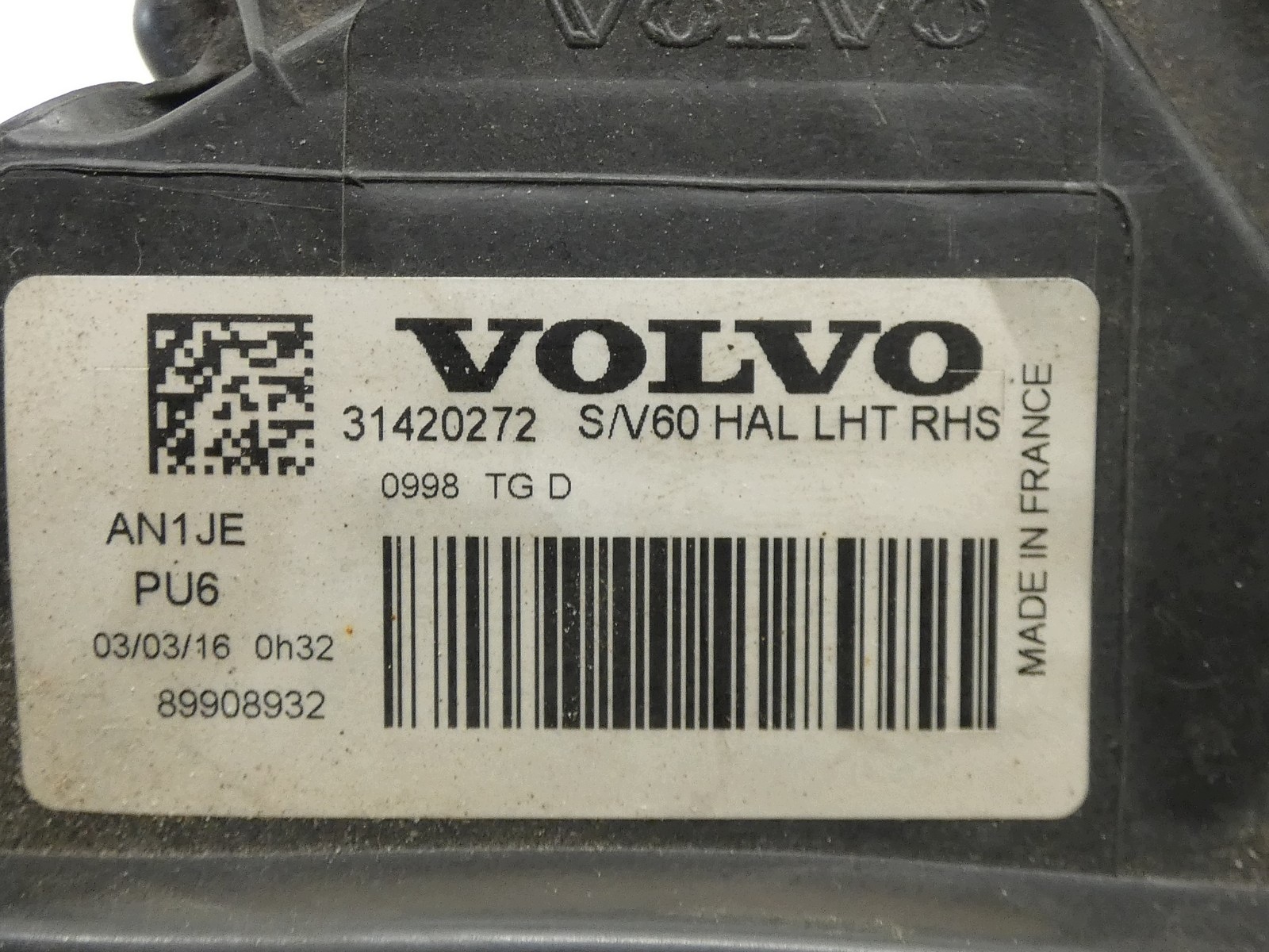 light right front right front VOLVO S60 II V60 and LIFT 31420272