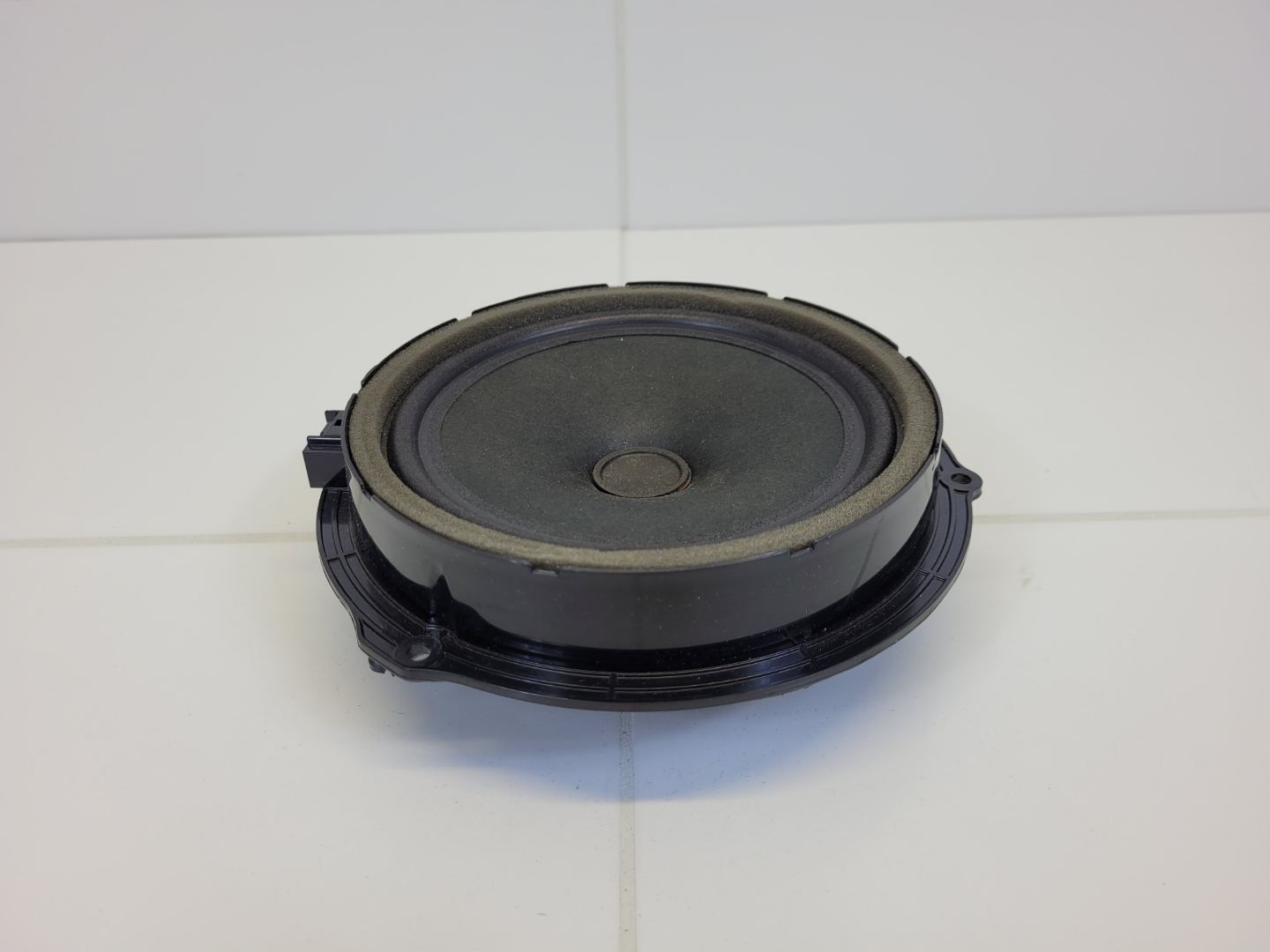 speaker Land Rover Range Rover Evoque facelift 2018 JJ32-18808-AA