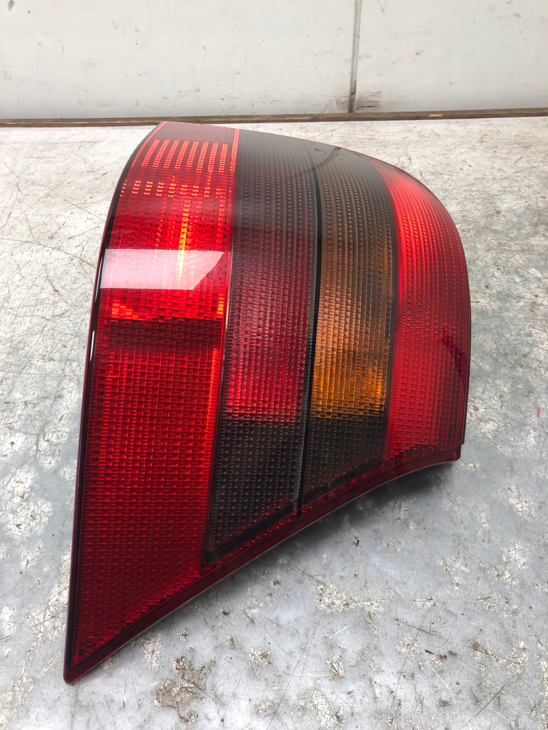 light right rear part VW GOLF IV 5D 1J6945112S