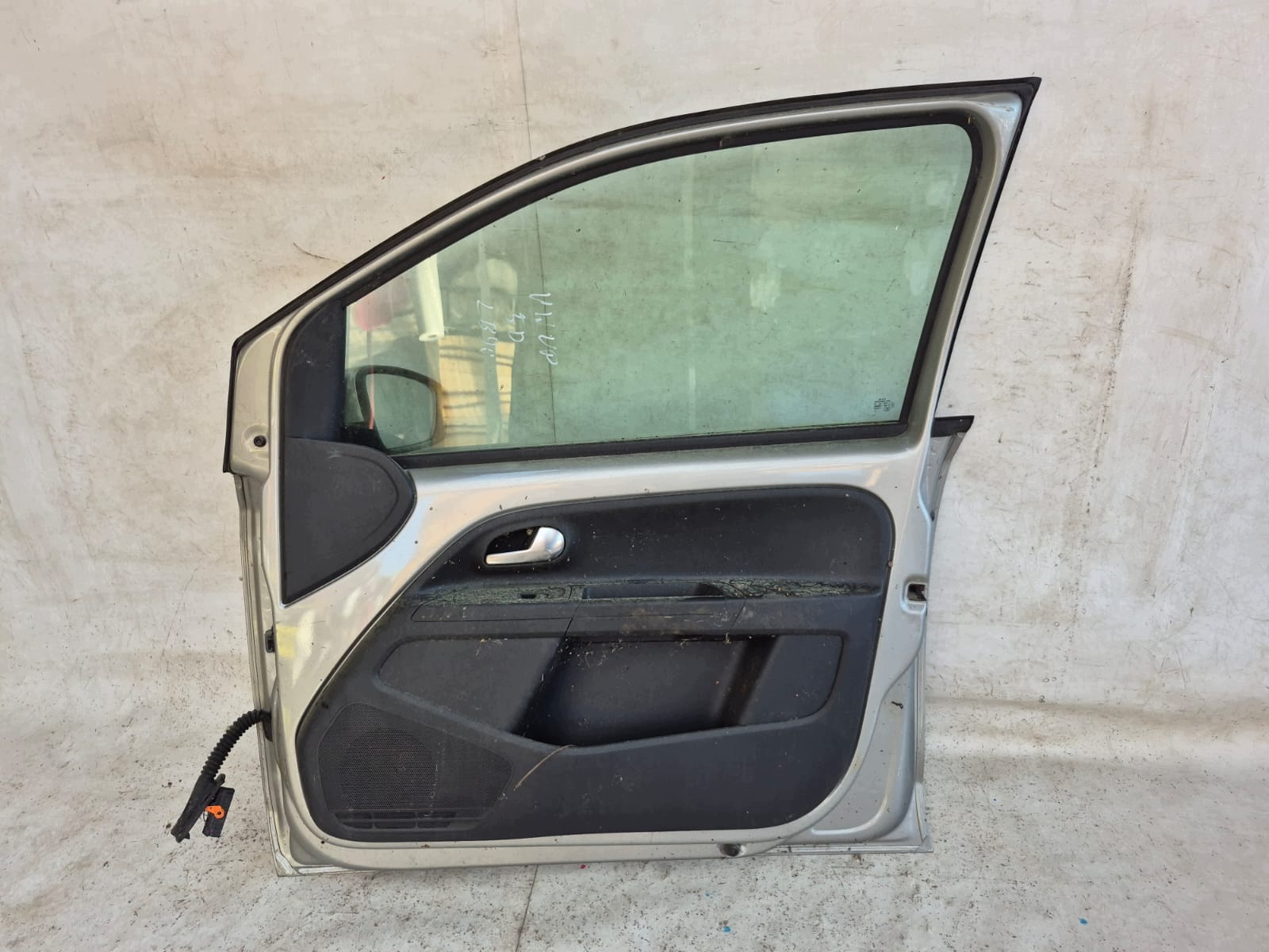 VW UP MII CITIGO 5D 11- door right front front complete LAK.LB9W