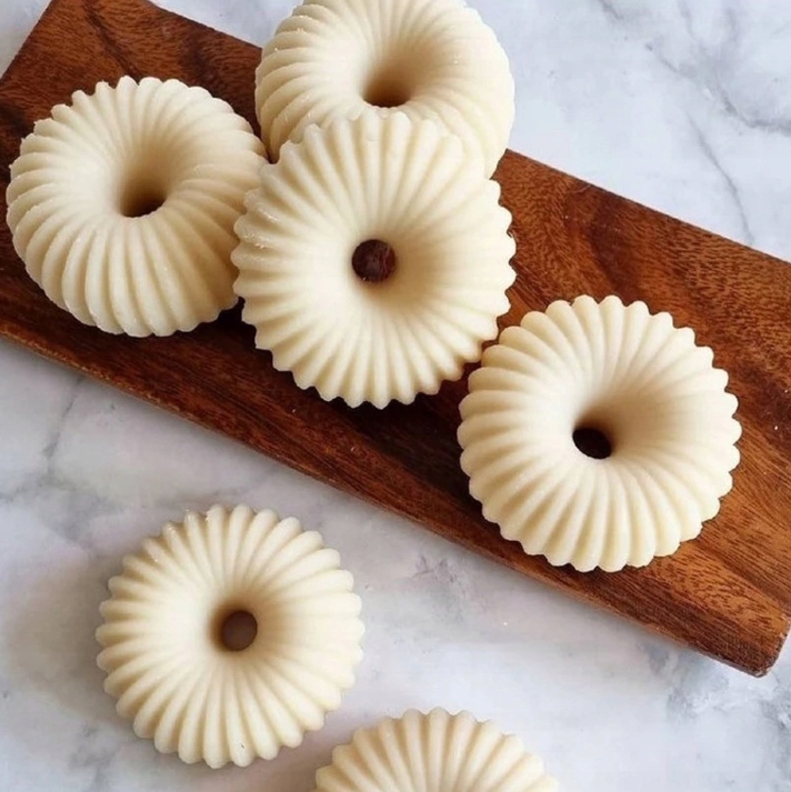 FORMA FOREMKA SILIKONOWA DO CIASTEK OPONEK OPONKI DONUT 8 SZTUK 5 CM Rodzaj forma do ciastek