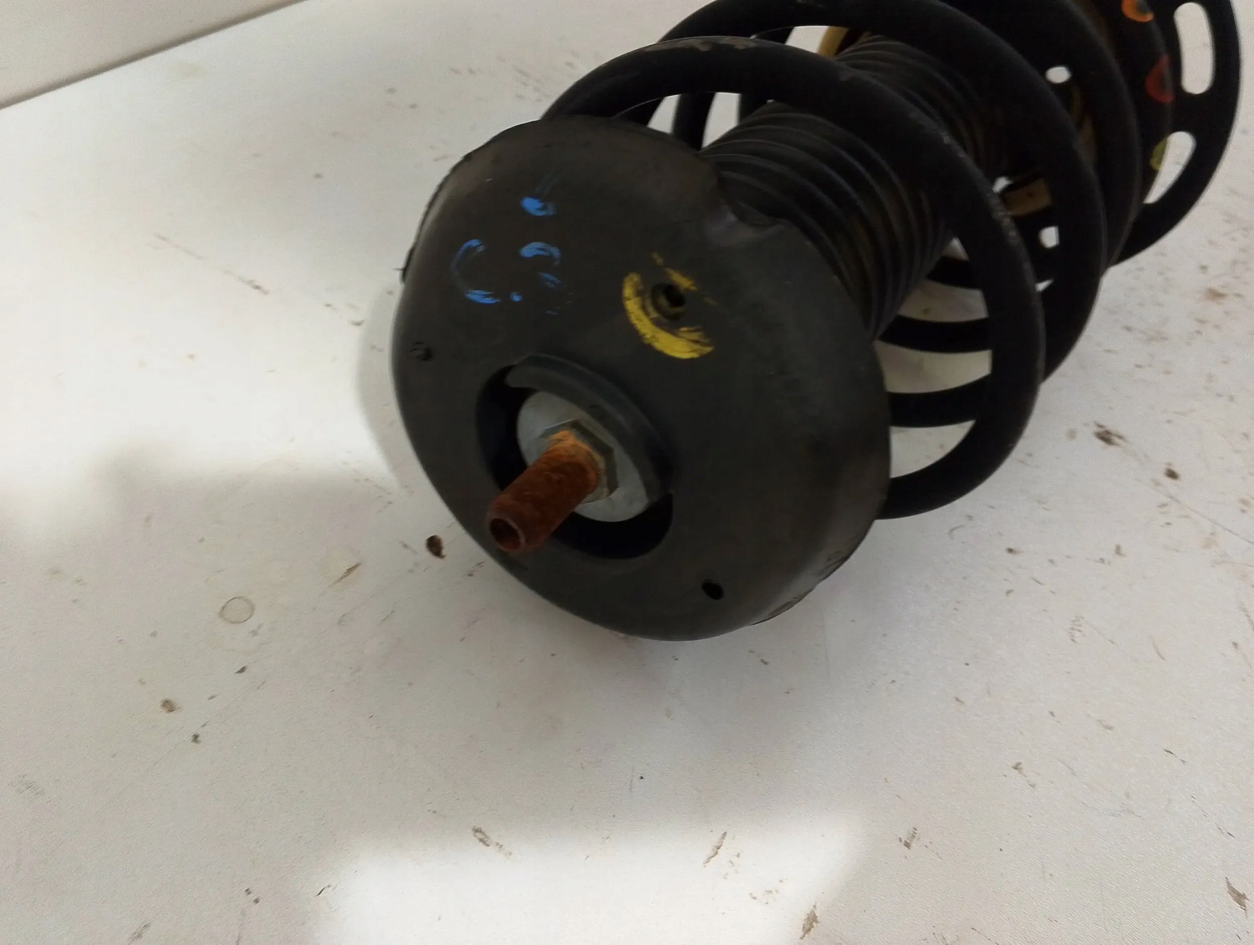 Citroen C3 III 2016-2019 shock absorber front left (F164)