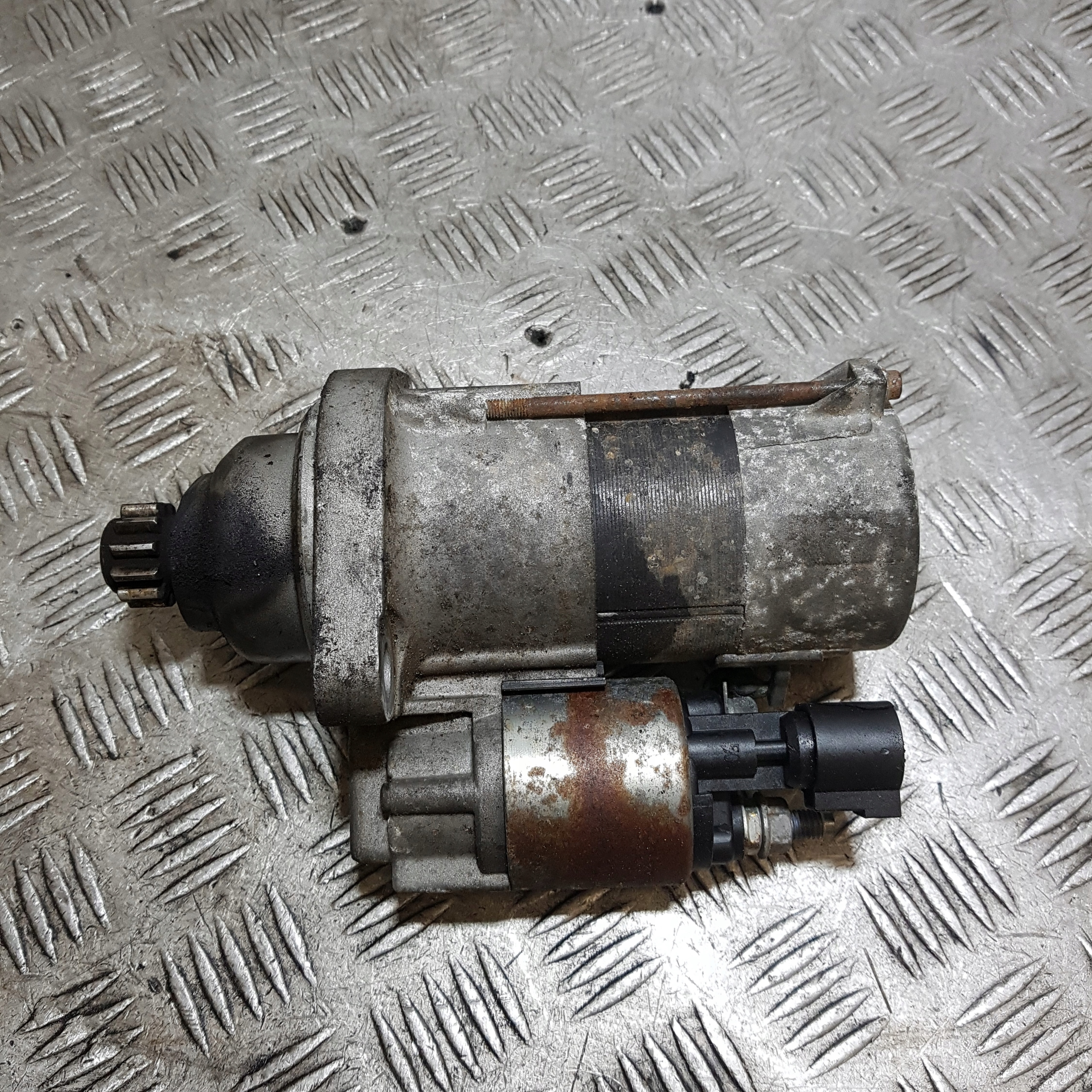starter VOLKSWAGEN PASSAT B6 2.0 TDI