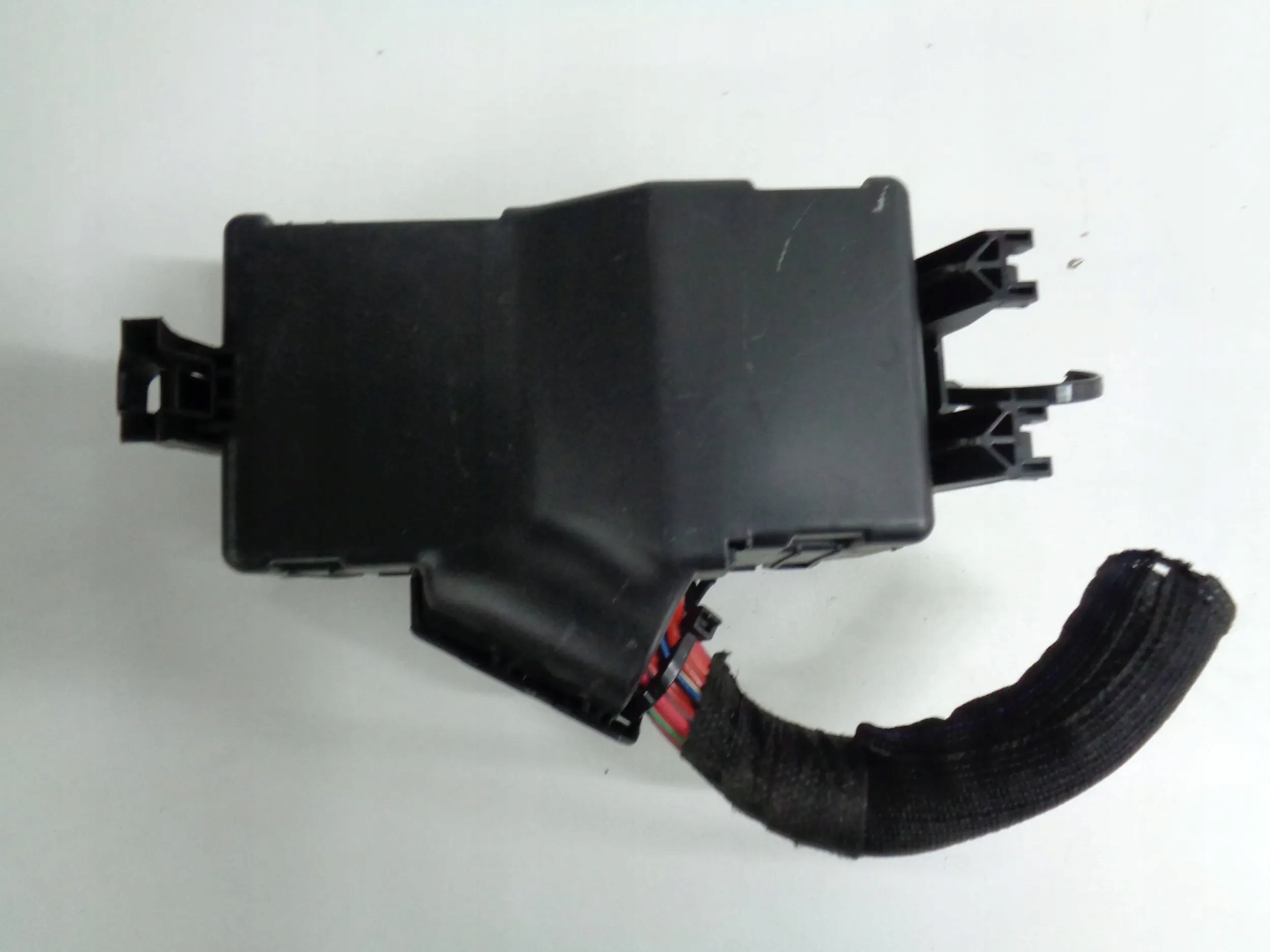 OPEL ASTRA K V 15-21 MODULE FUSIBLES 15533696