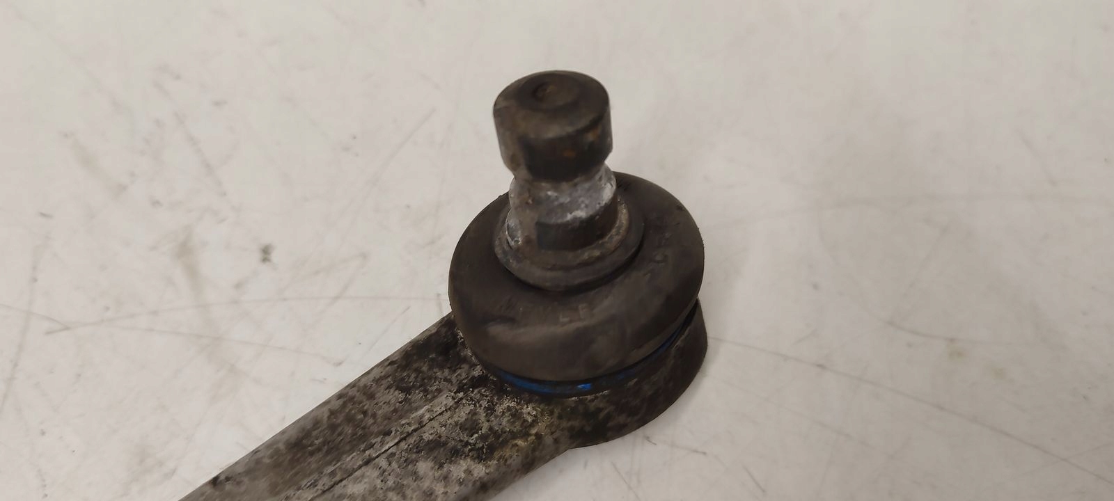 arm front front right Audi A4 B8