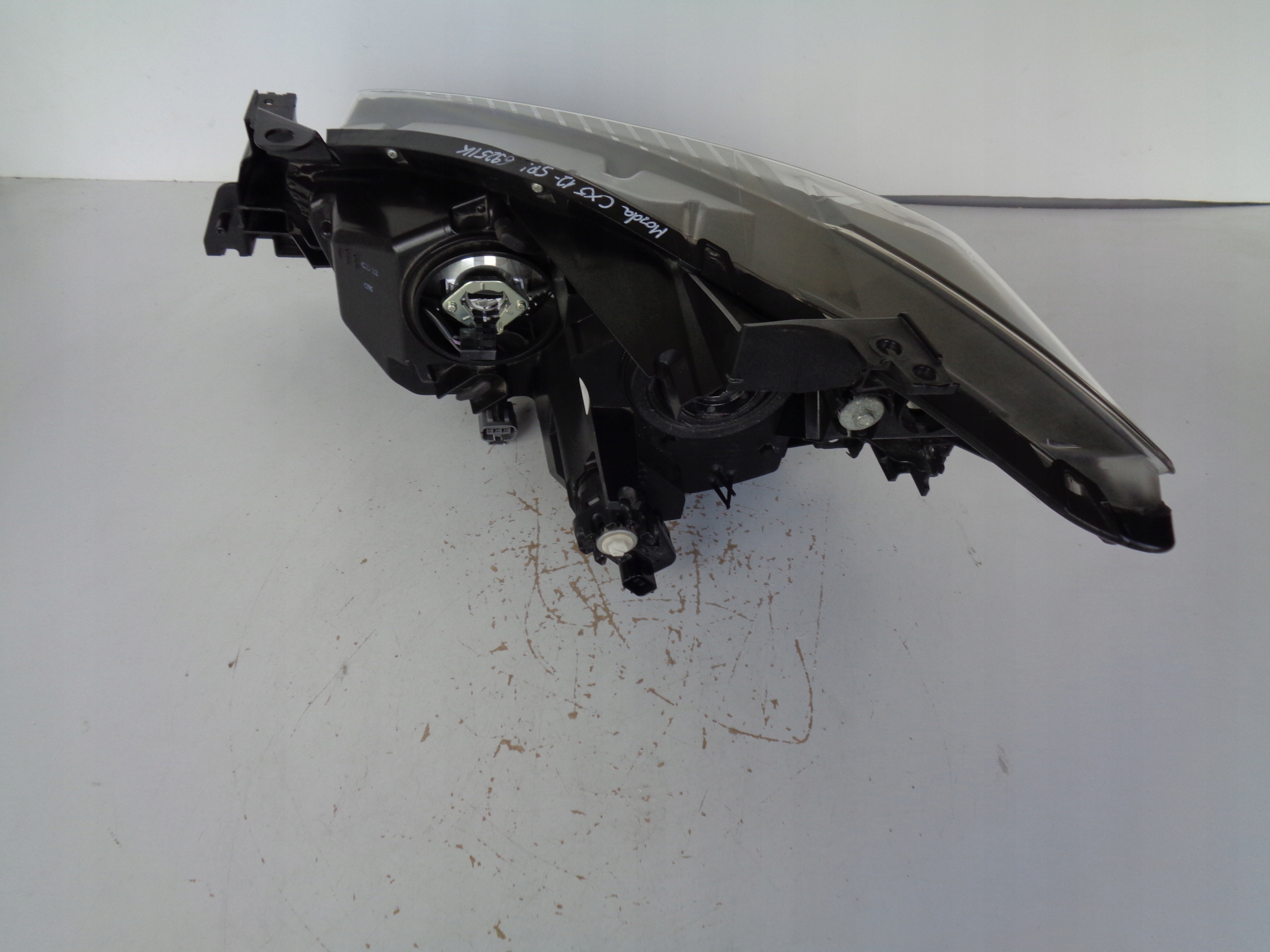 light right REFLEKTOR MAZDA CX5 12-16
