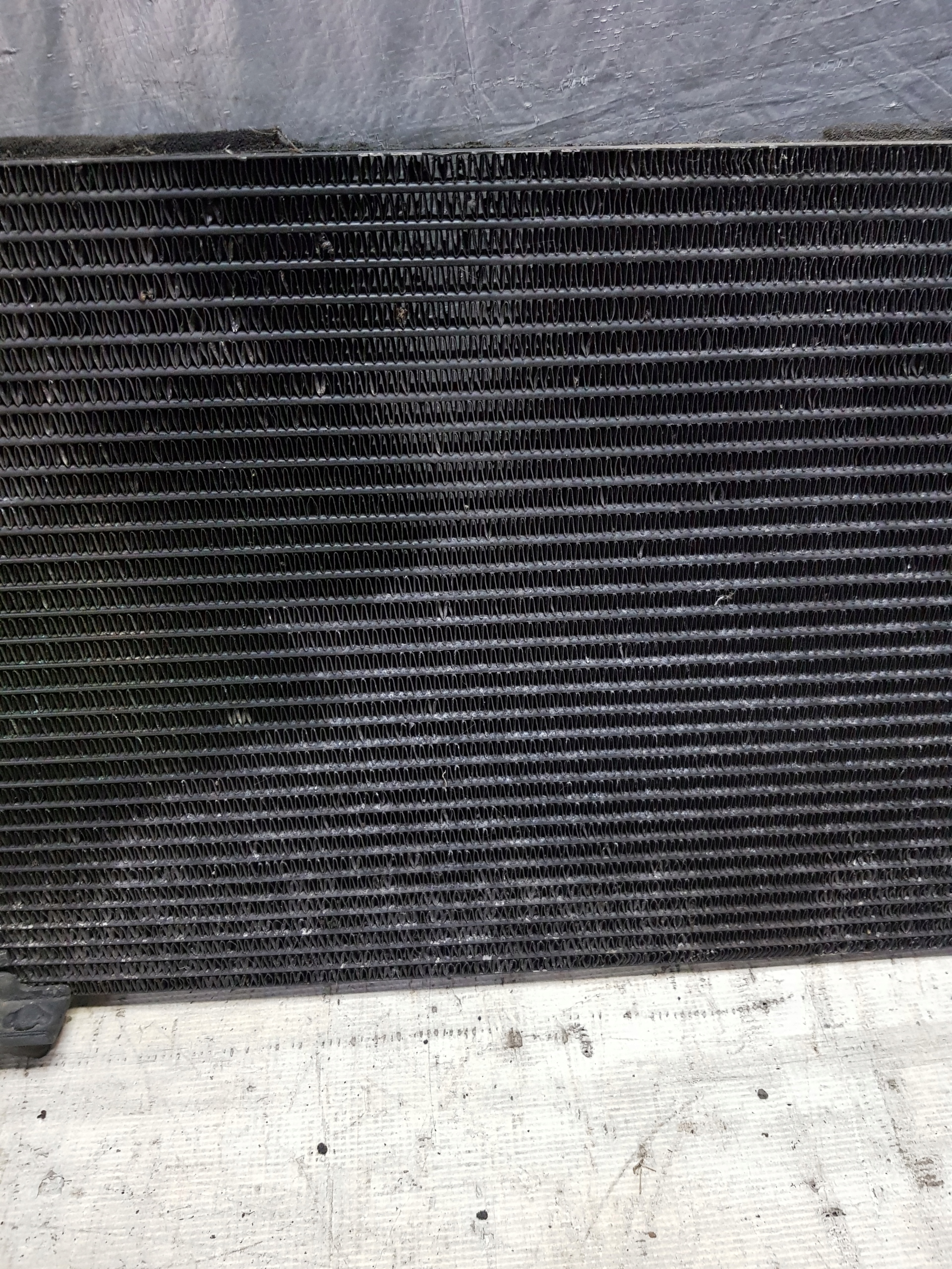 Volvo V40 OE CAB311B080 Radiateur climatisation