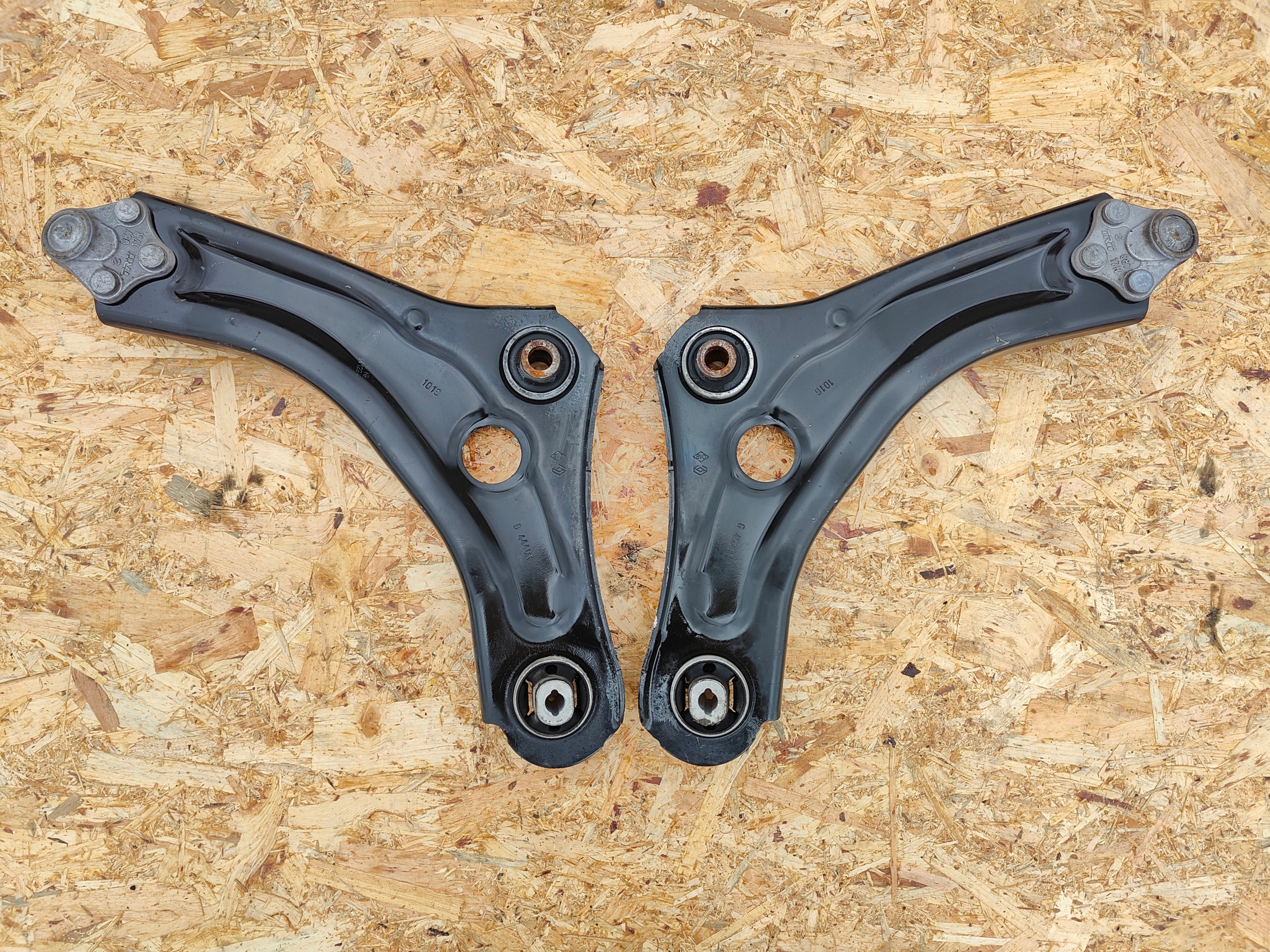 arm right front RENAULT MEGANE IV