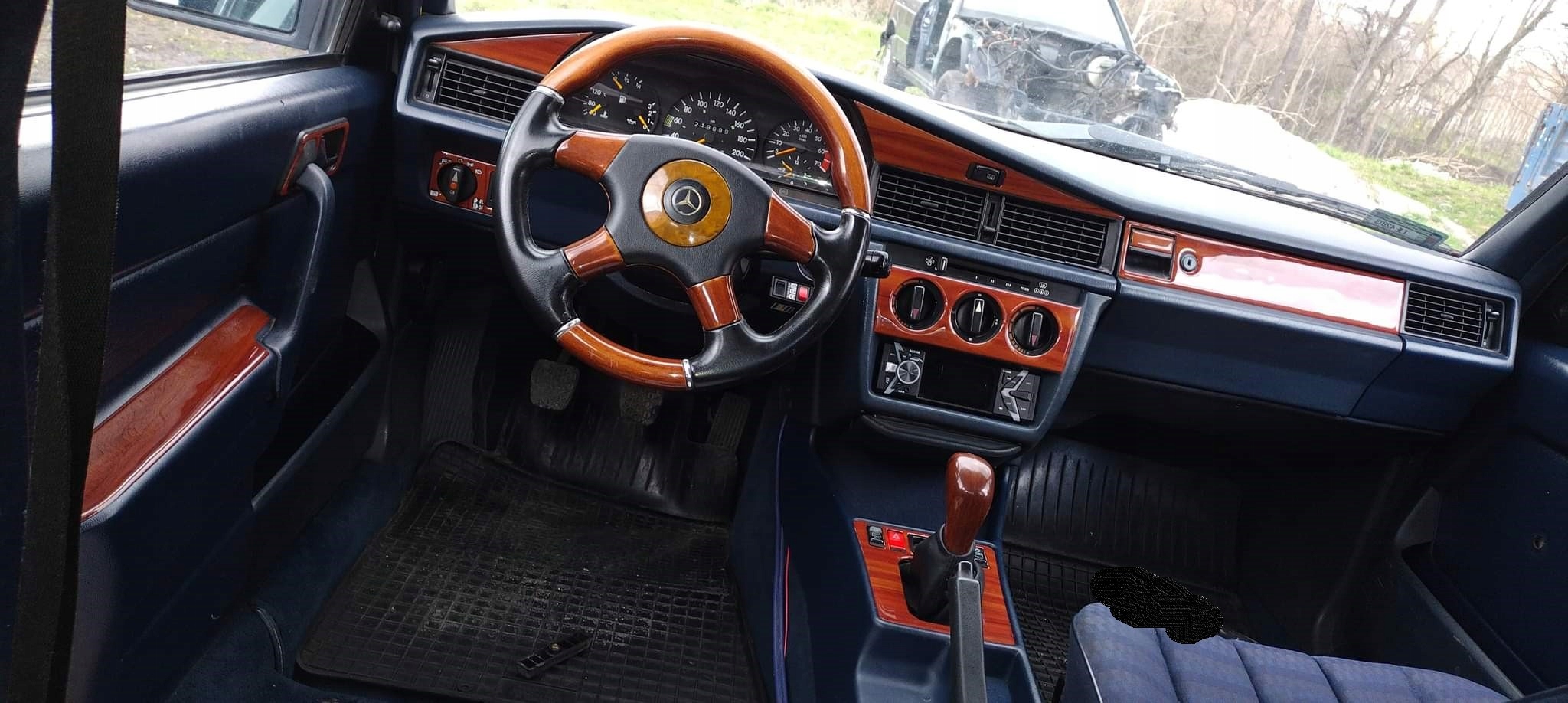 МЕРСЕДЕС 190 ШПОНУ НАКЛЕЙКИ КАБІНИ ДЕРЕВИНИ 3D