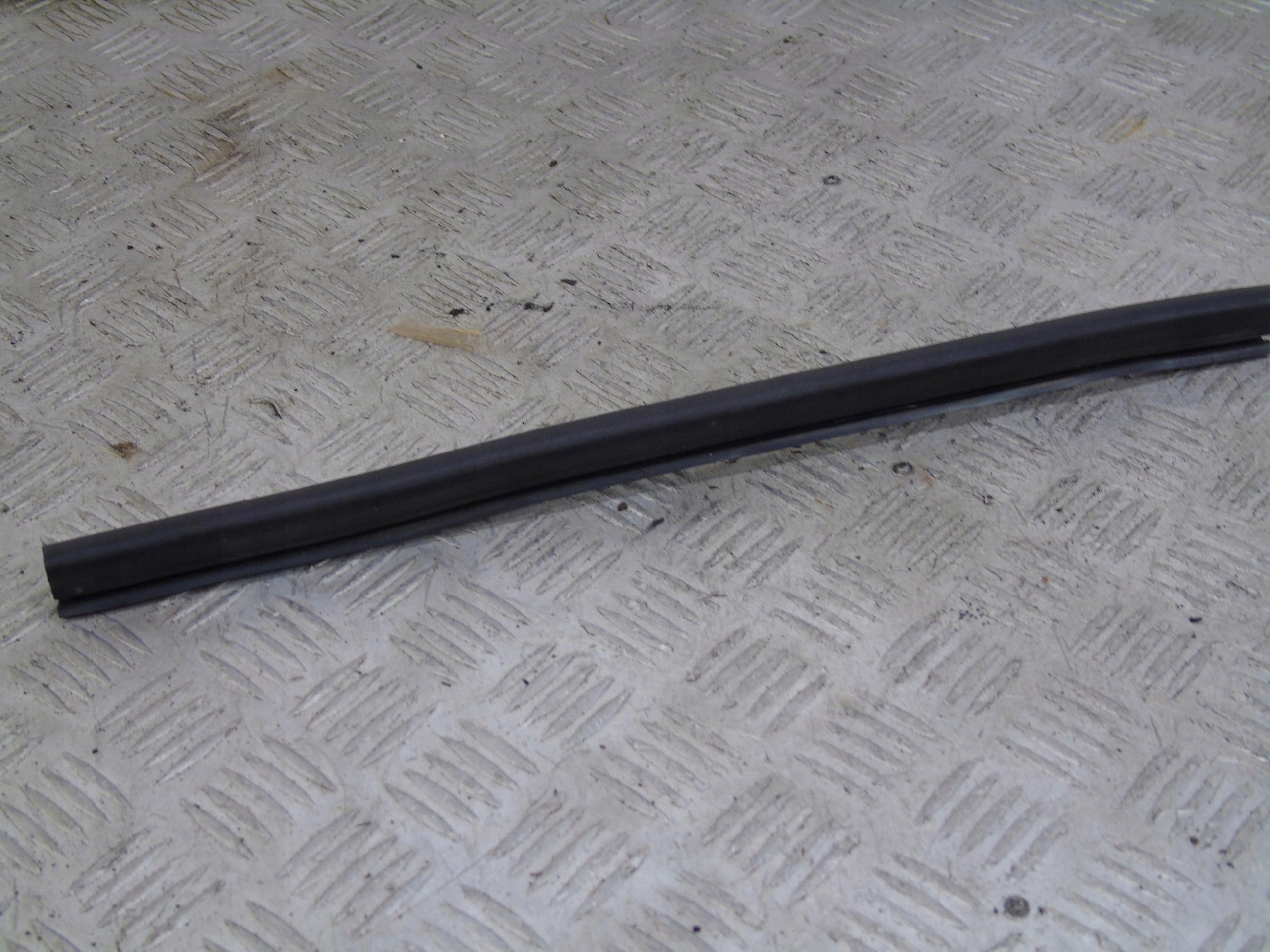 BMW F15 USZCZELKA MASKI PRZEDNIA PRZÓD 7294511