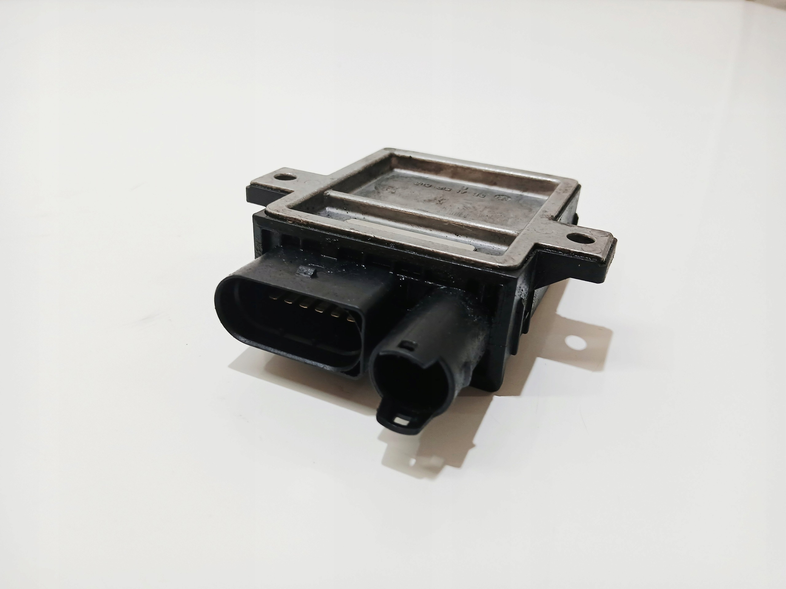 relay plugs ZAROWYCH BMW E60 E61 LIFT 3.0D E2110022360