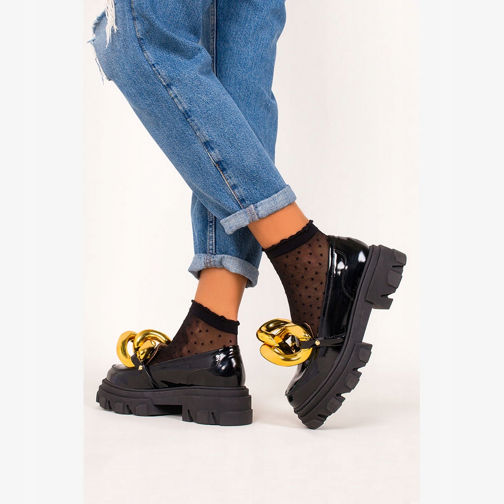 MOKASYNY PÓŁBUTY BUTY Z ŁAŃCUCHEM POLSKA SKÓRA 39 Cechy dodatkowe brak